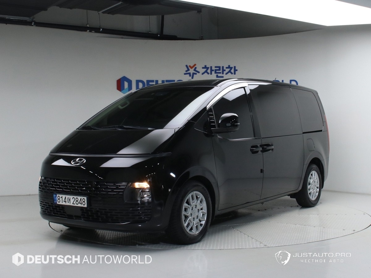 Автомобиль Hyundai Staria