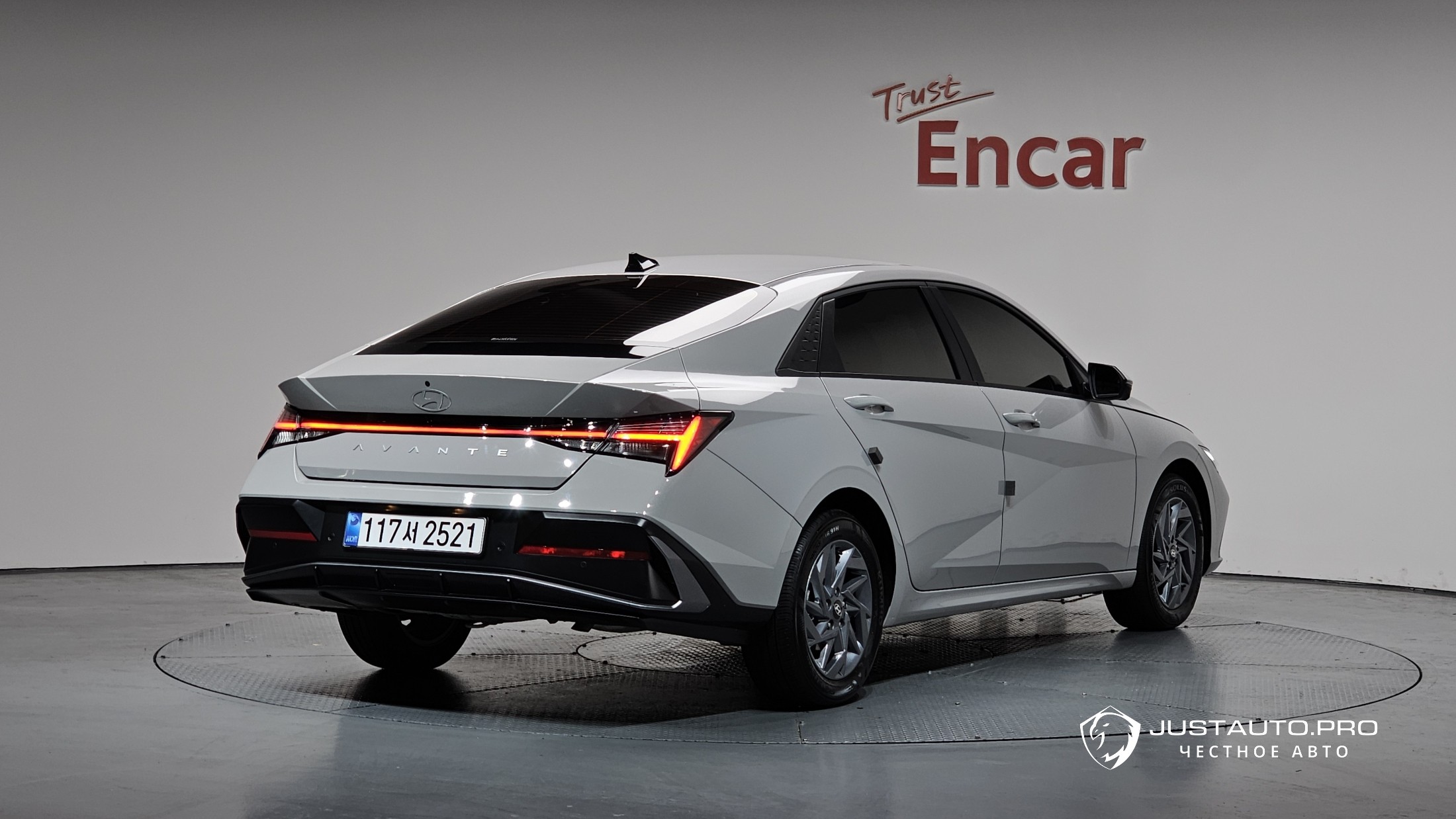 Автомобиль Hyundai AVANTE