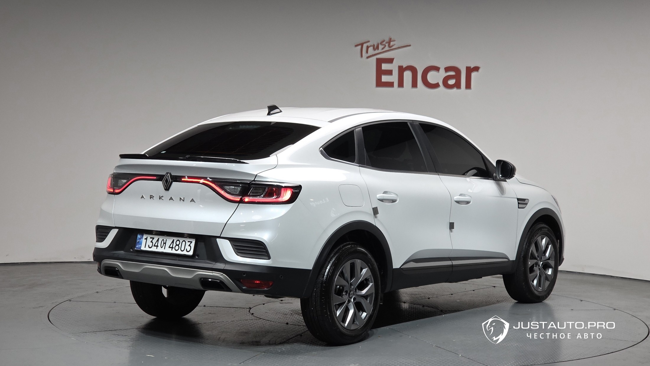 Автомобиль Renault-KoreaSamsung Arkana