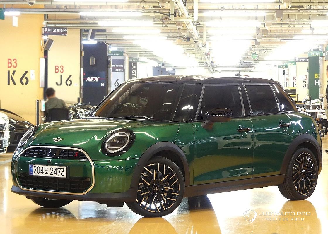 Автомобиль Mini Cooper