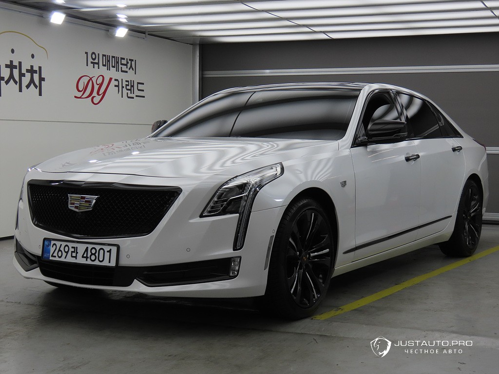 Автомобиль Cadillac CT6