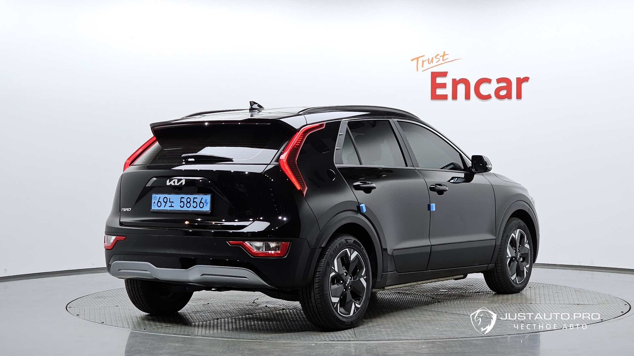 Автомобиль Kia Niro