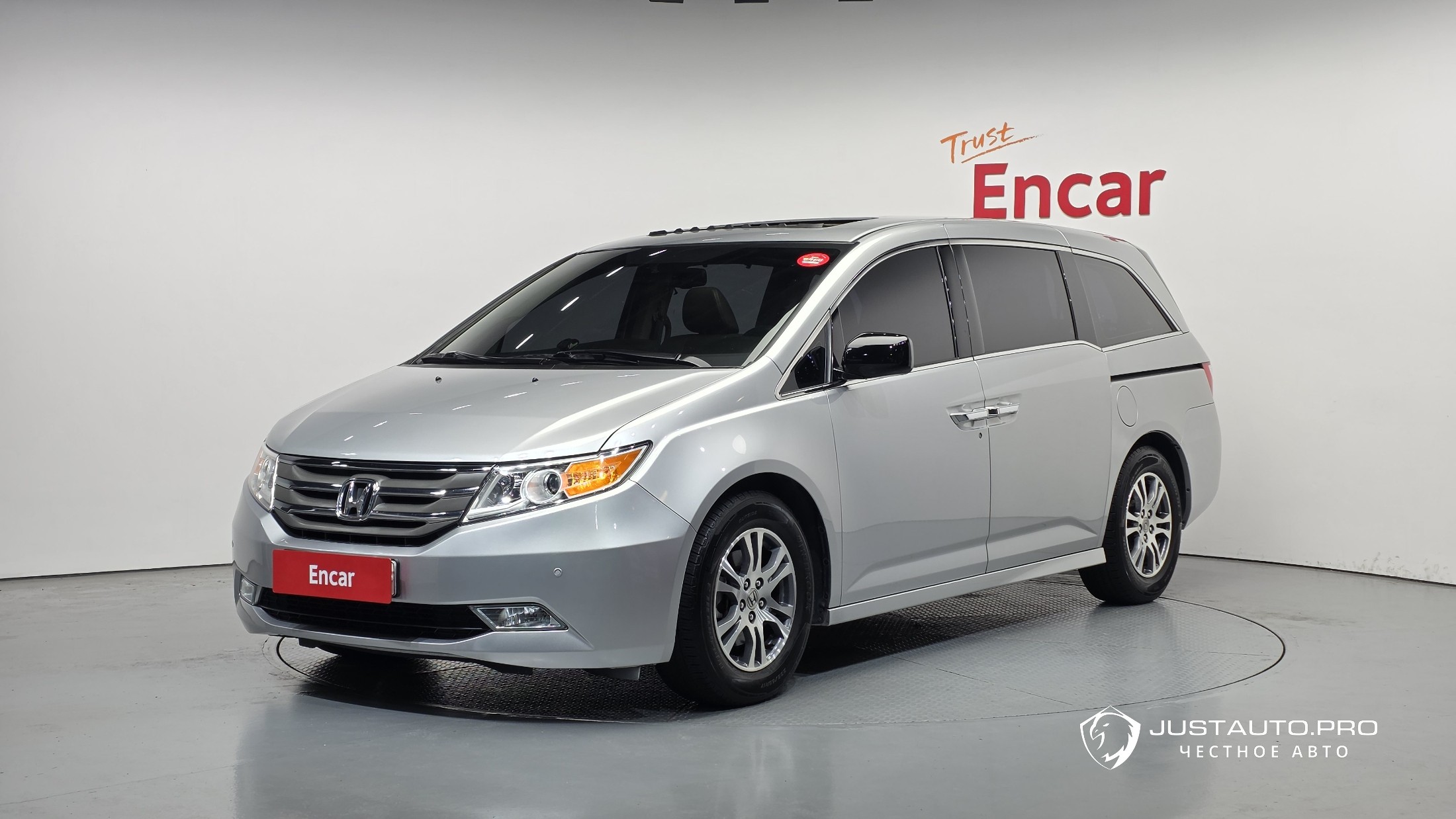 Автомобиль Honda Odyssey