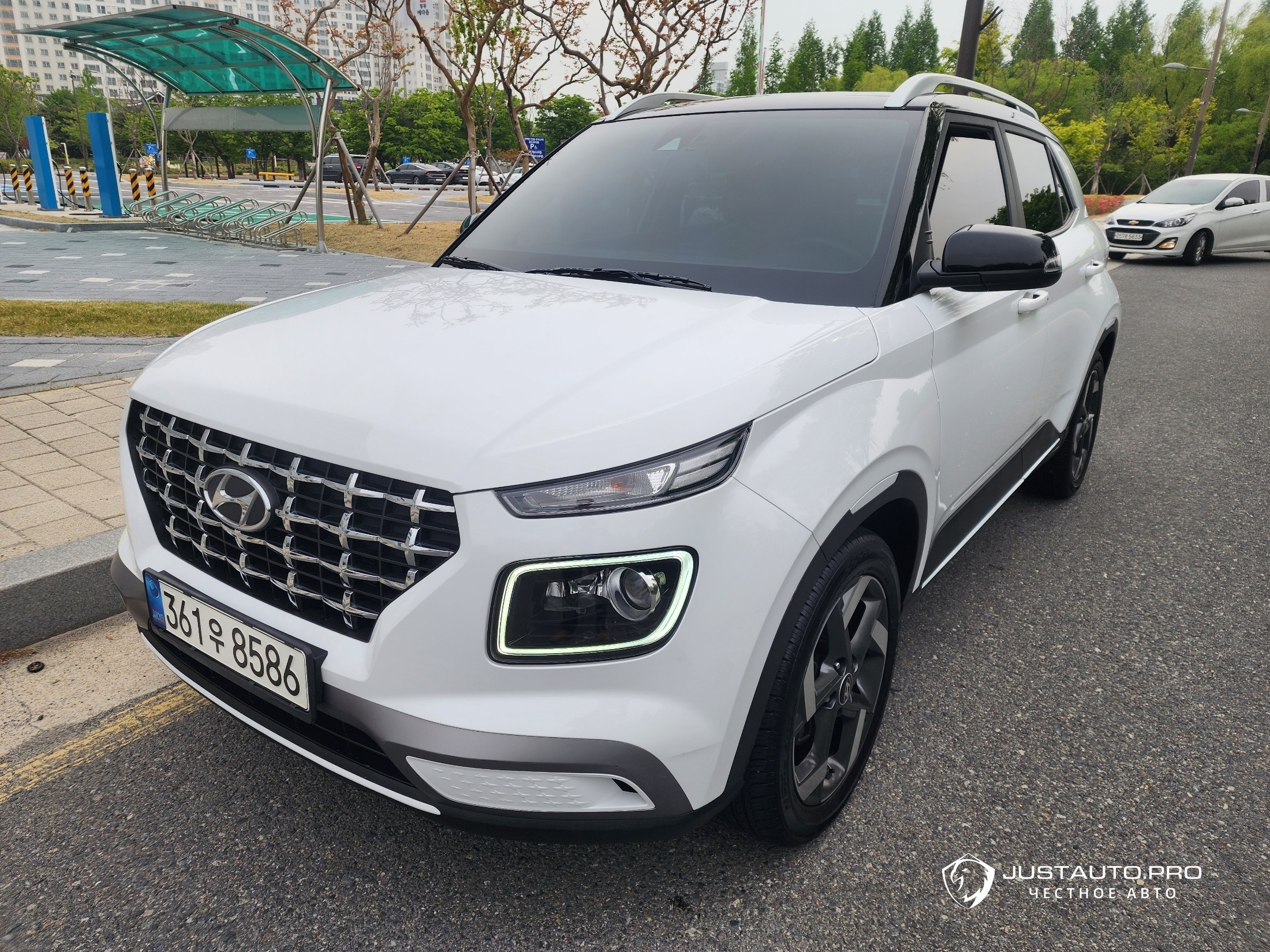 Автомобиль Hyundai Venue