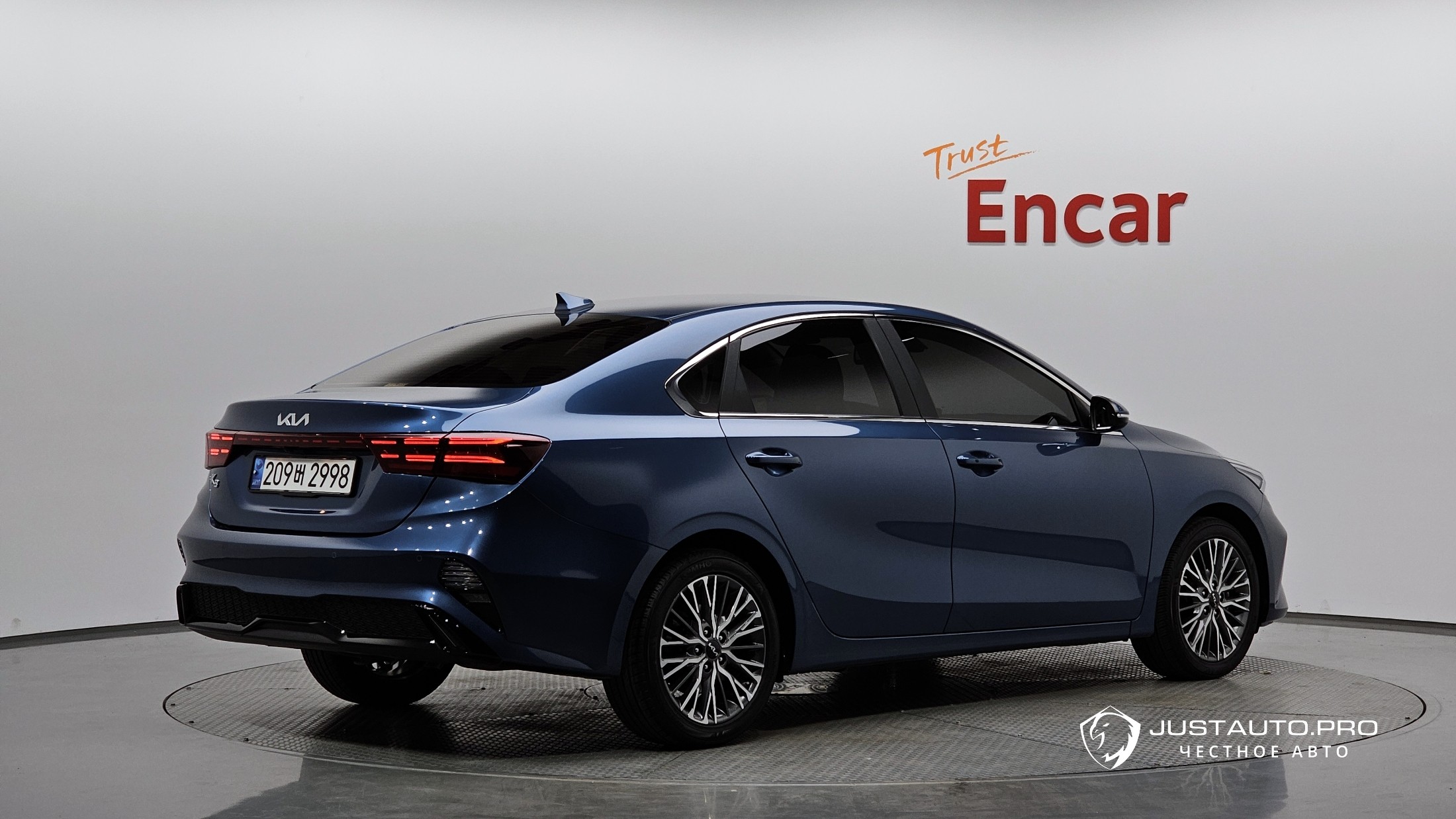 Автомобиль Kia K3