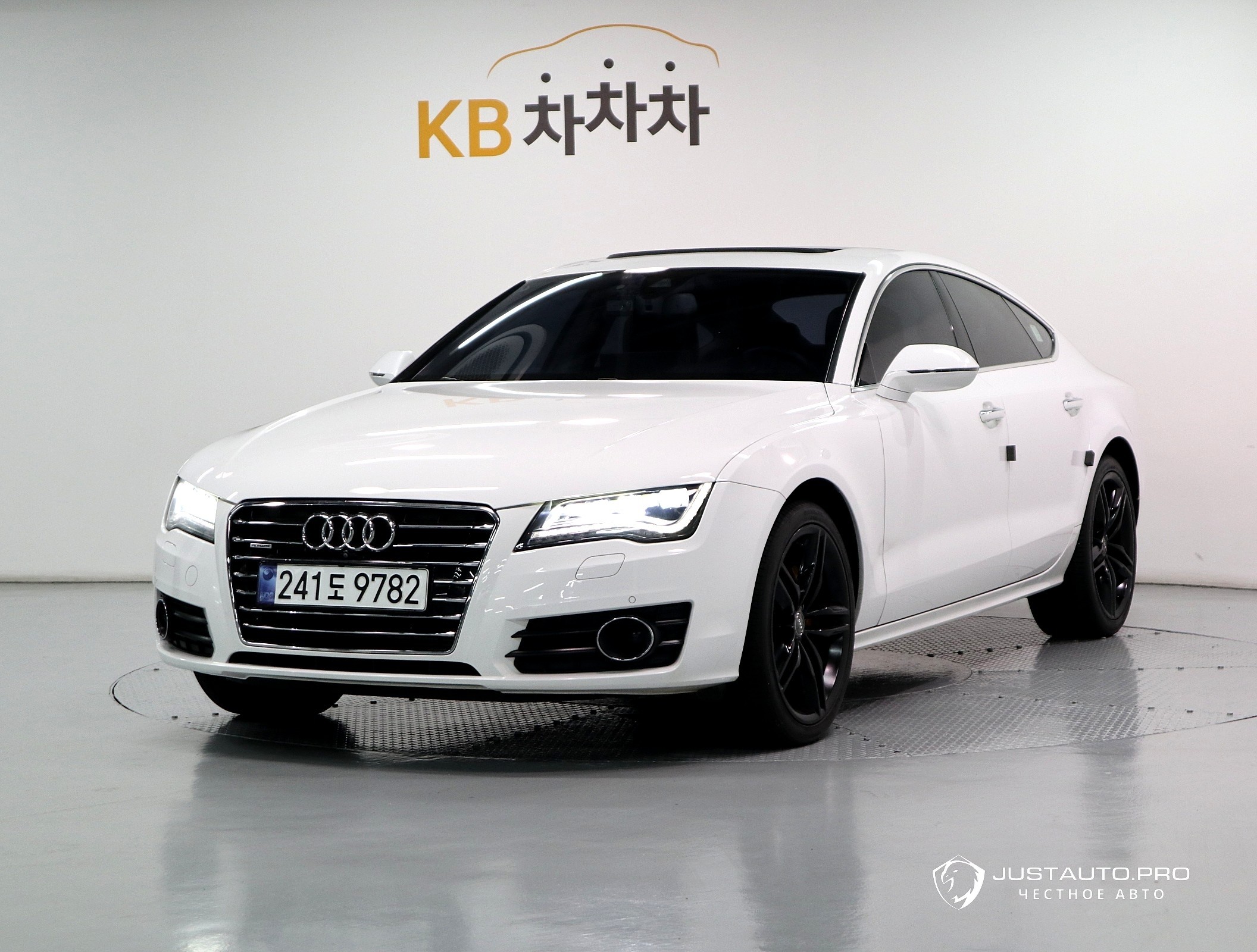 Автомобиль Audi A7