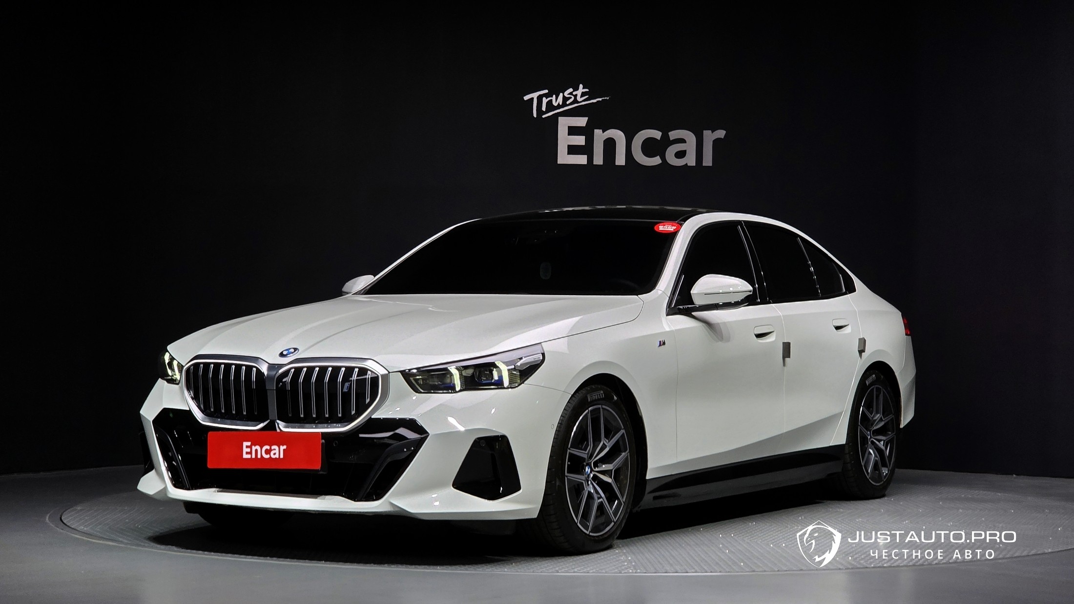 Автомобиль BMW i5