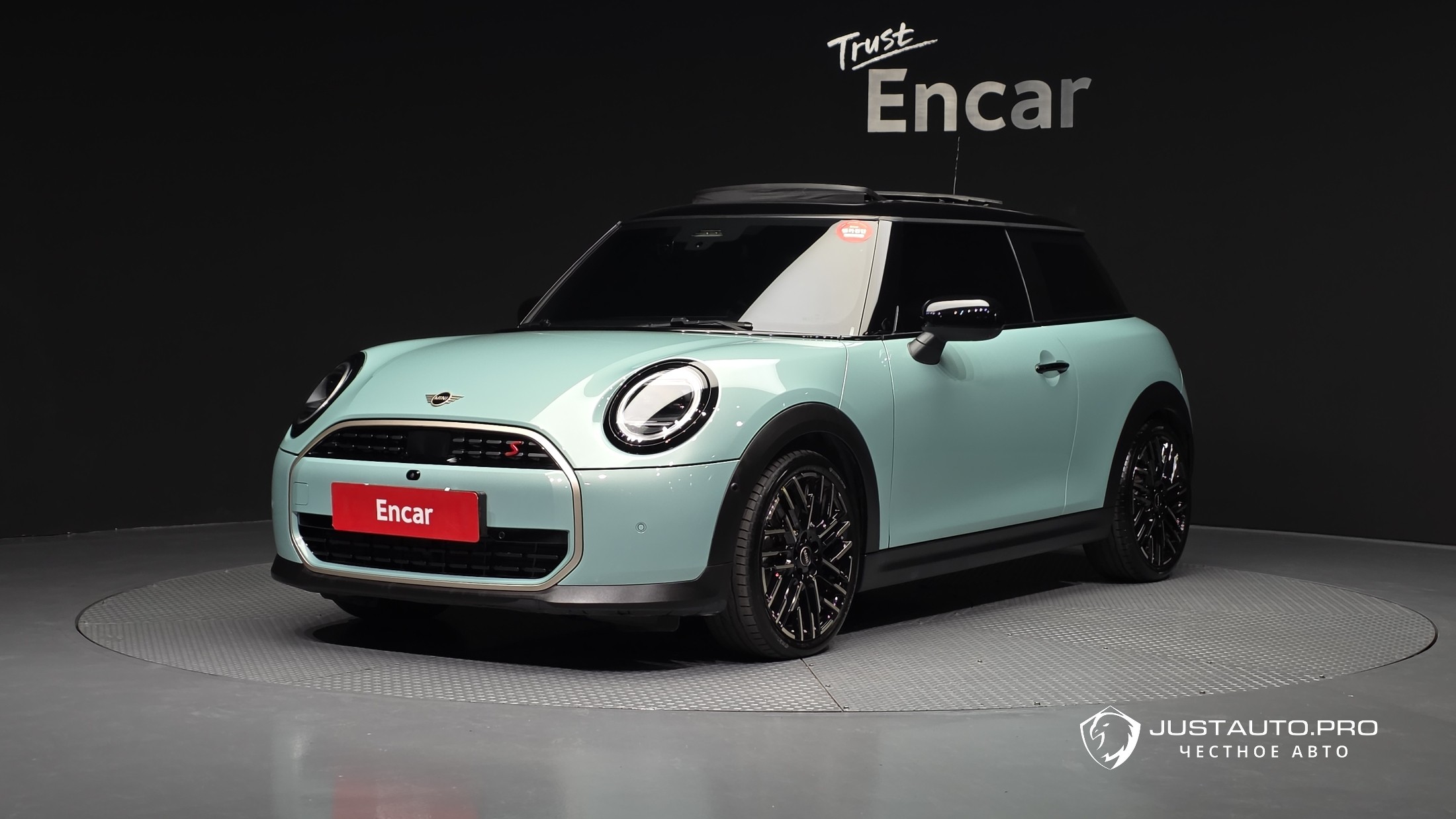 Автомобиль Mini Cooper