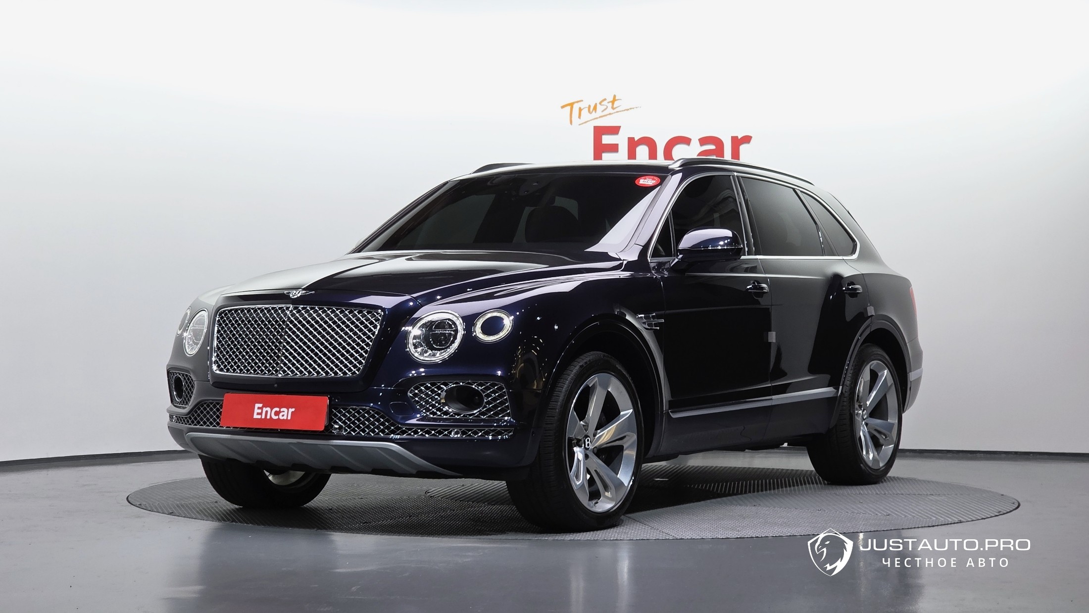 Автомобиль Bentley Bentayga