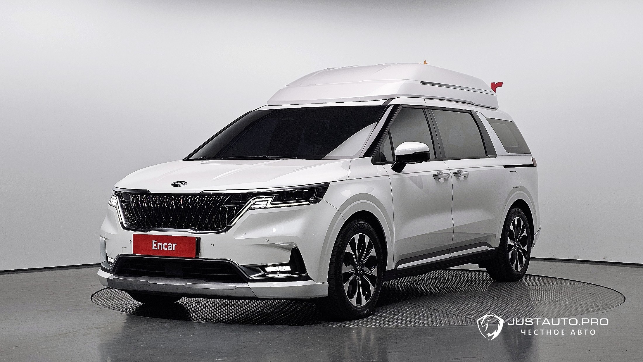 Автомобиль Kia Canival