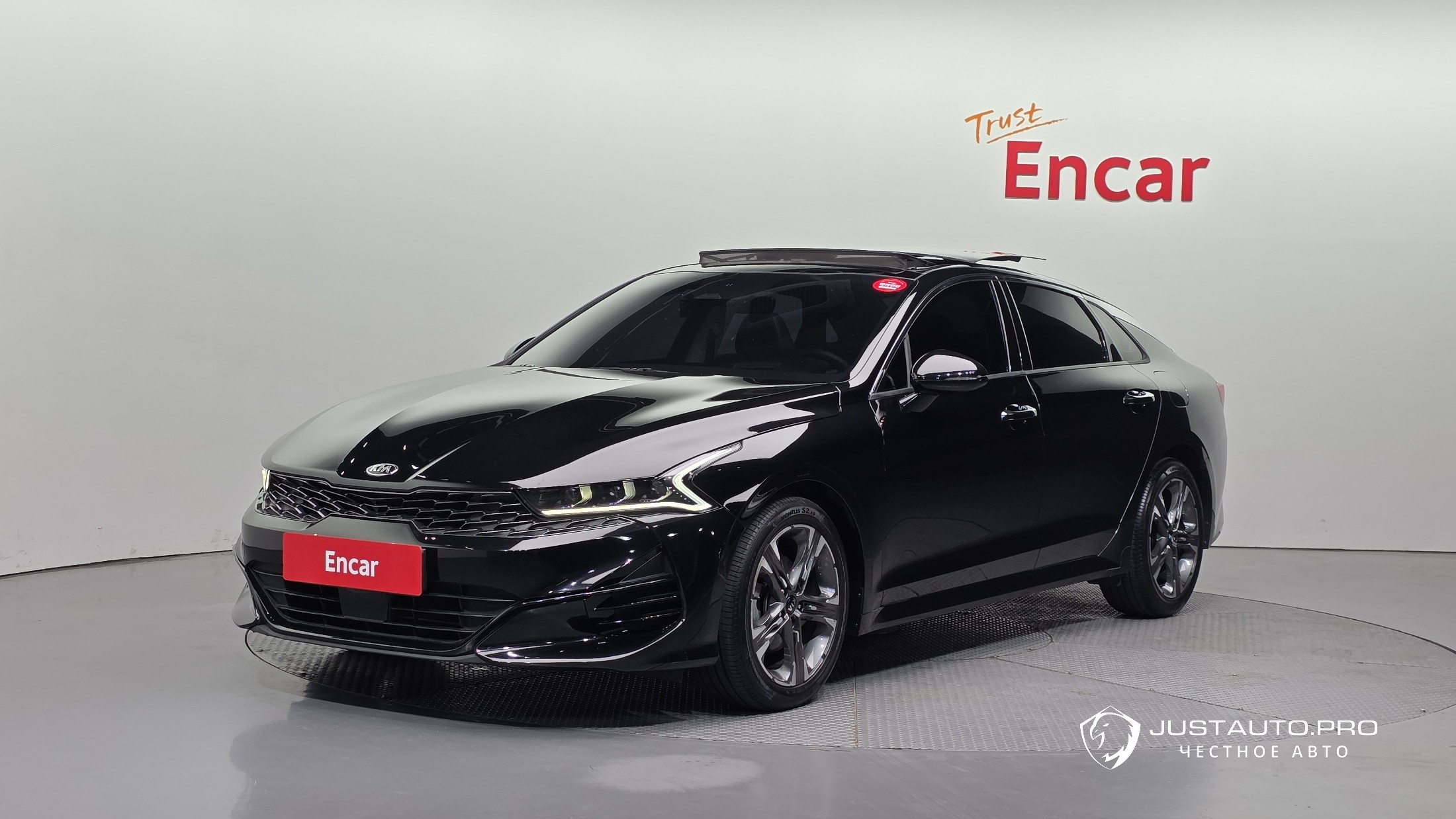 Автомобиль Kia K5