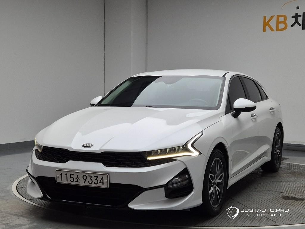 Автомобиль Kia K5