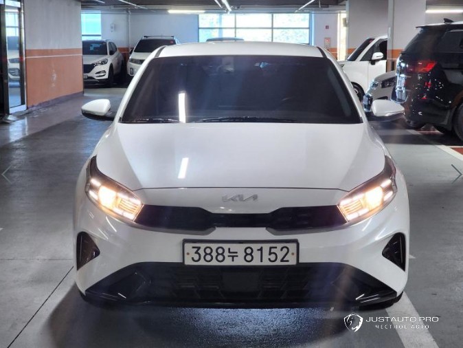 Автомобиль Kia K3