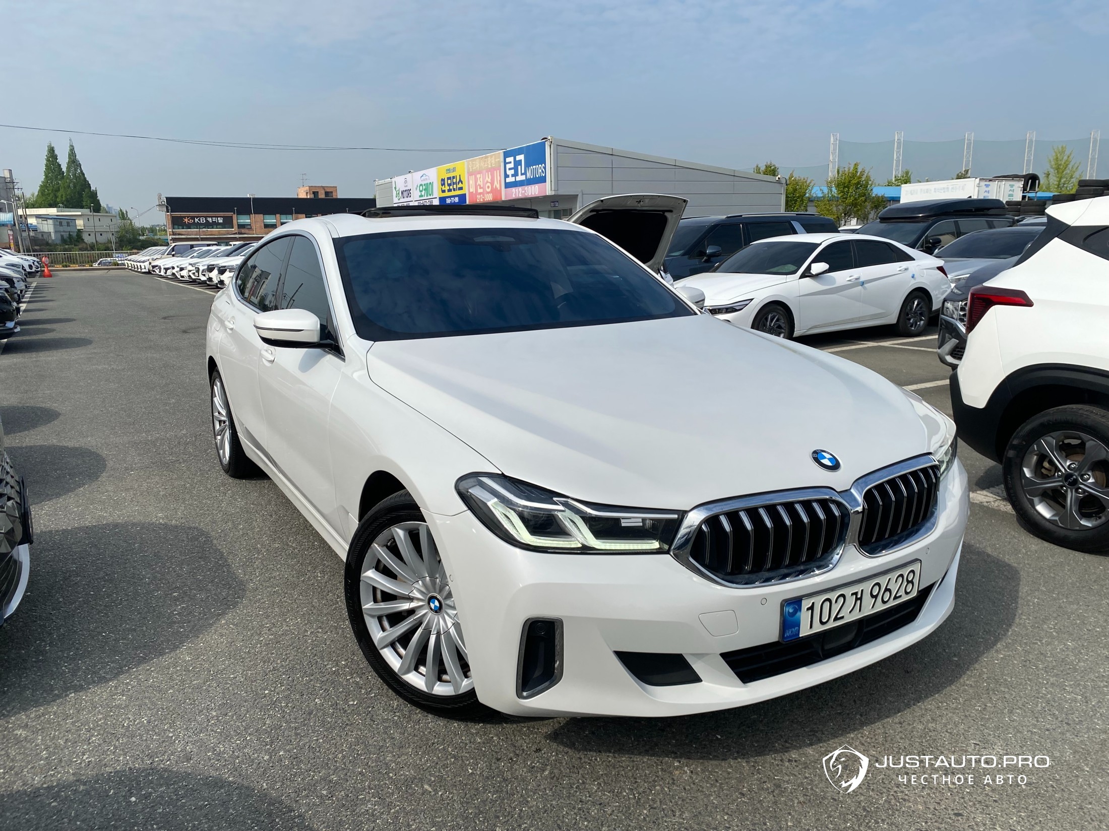 Автомобиль BMW Gran Turismo