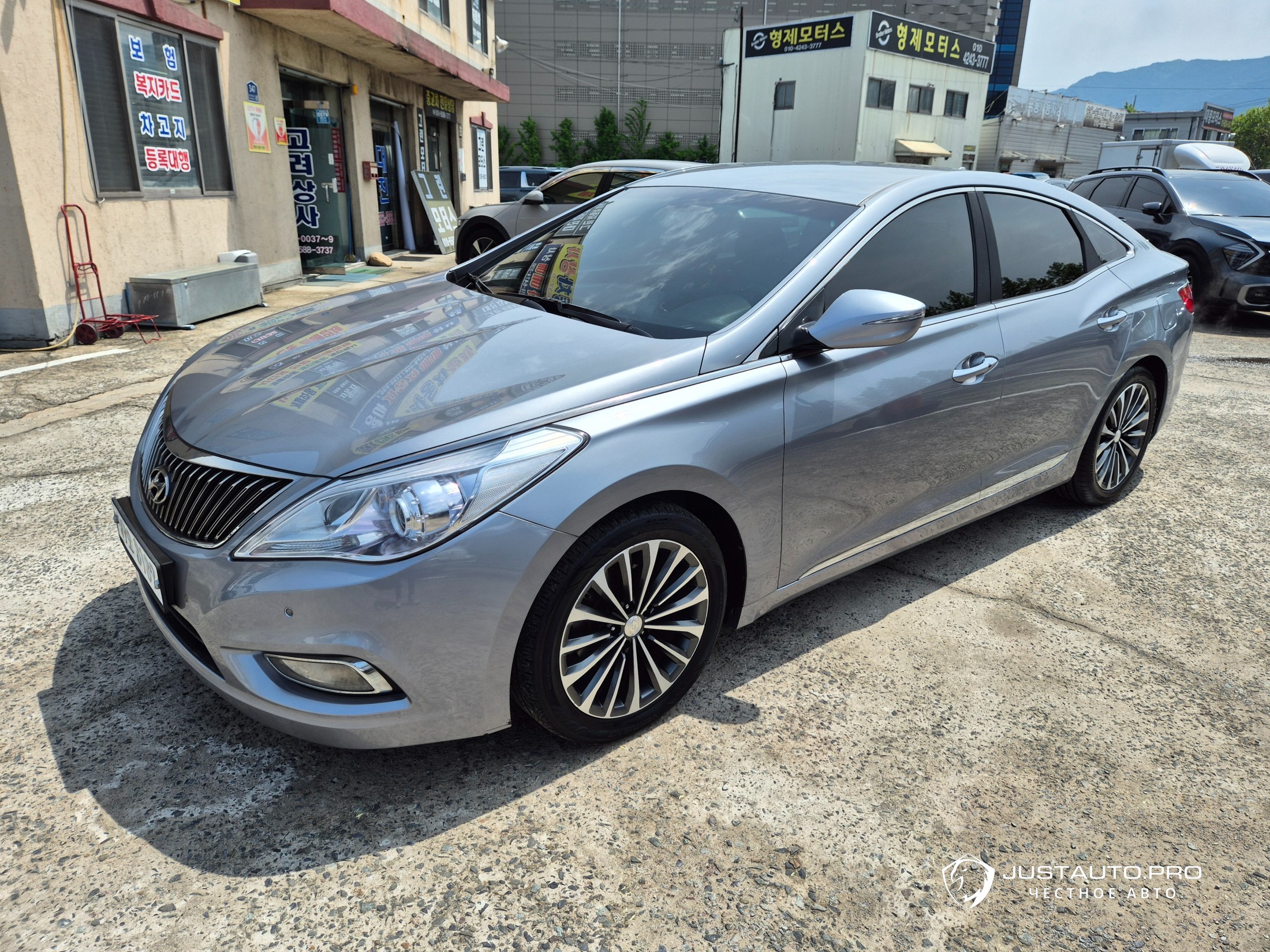 Автомобиль Hyundai Grandeur