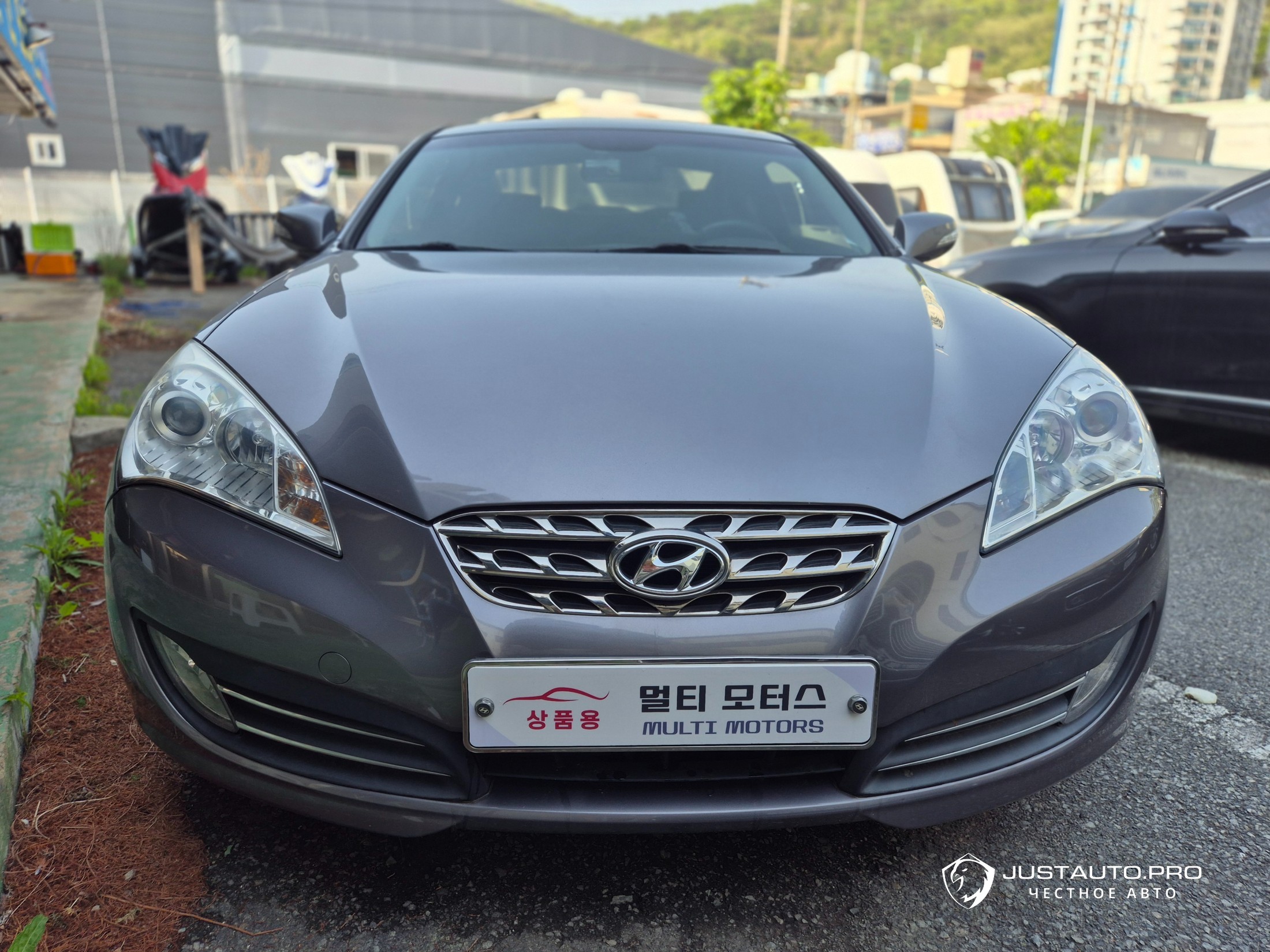 Автомобиль Hyundai Genesis