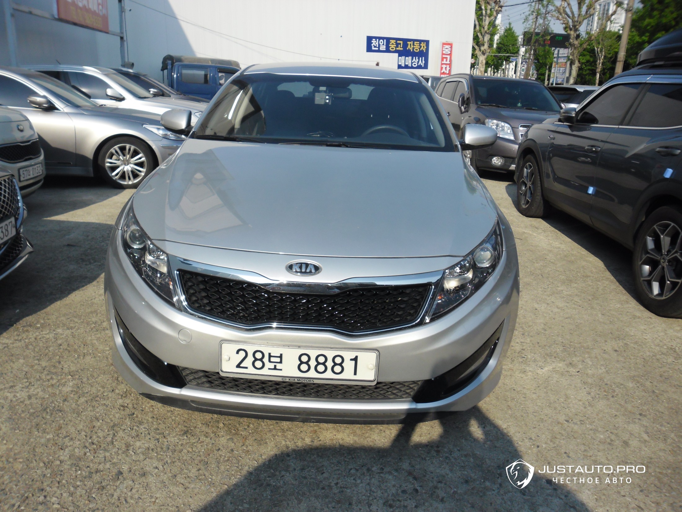 Автомобиль Kia K5