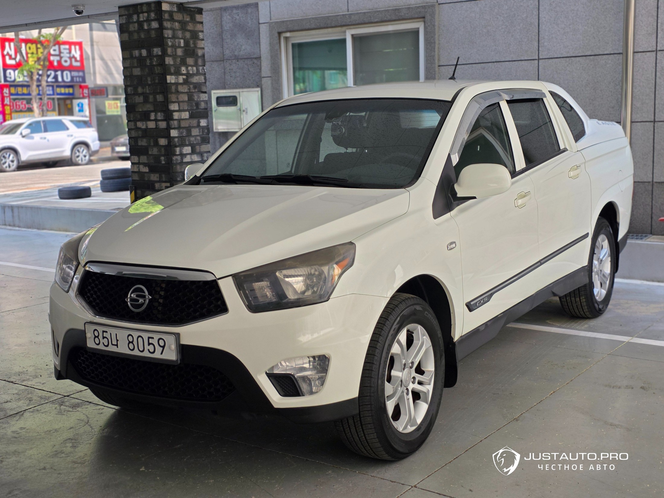 Автомобиль KG_Mobility_Ssangyong KORANDO