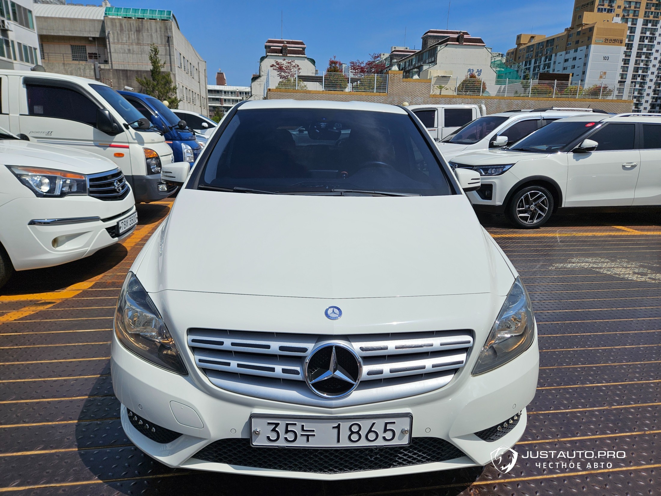 Автомобиль Mercedes-Benz B-Class
