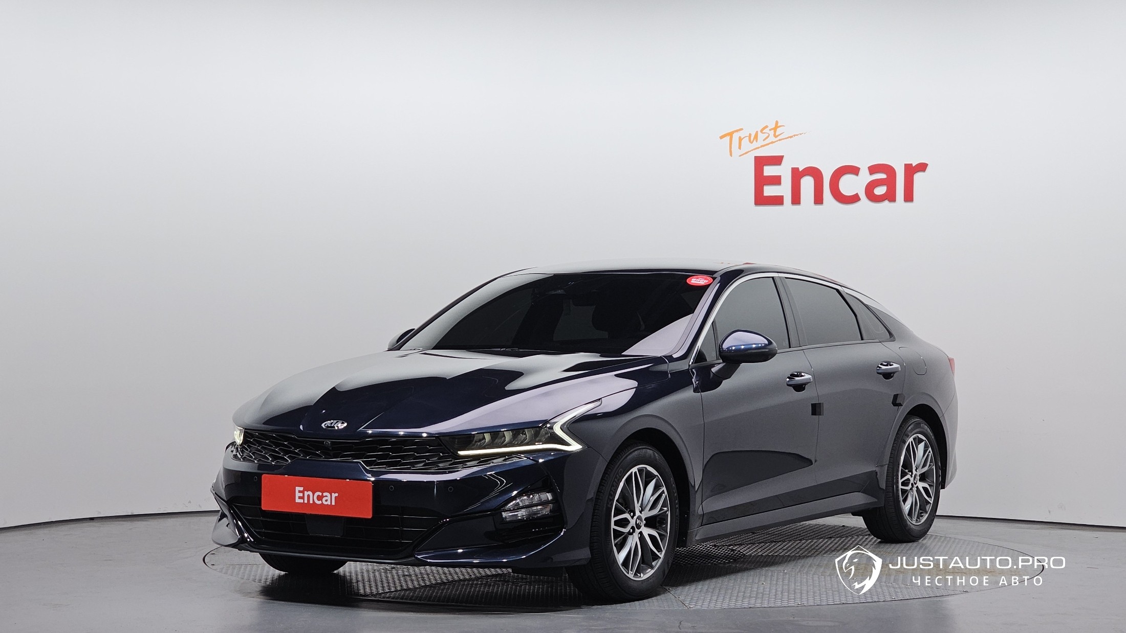 Автомобиль Kia K5