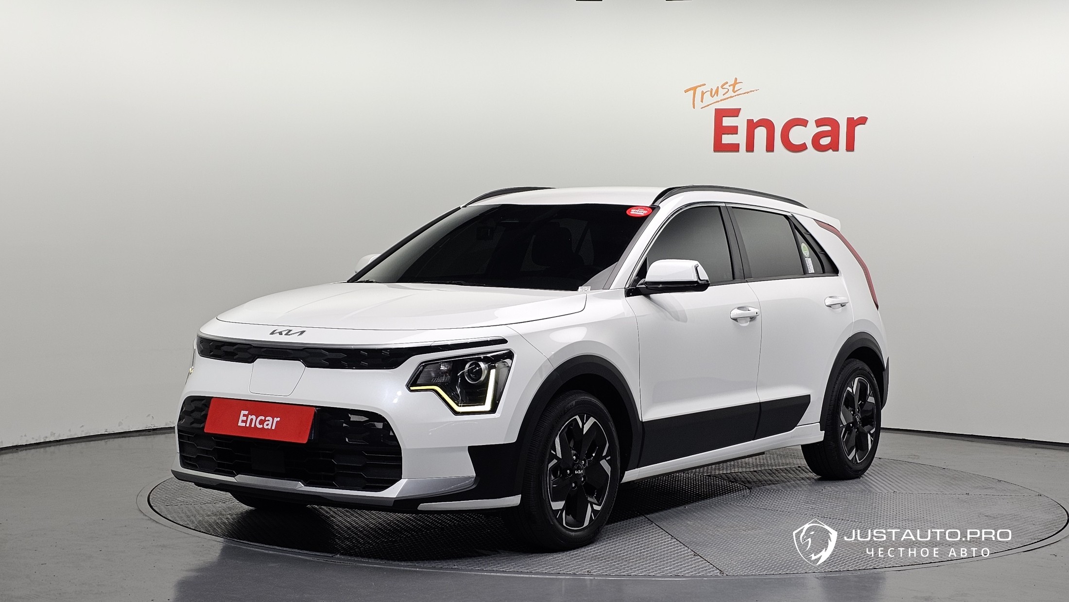 Автомобиль Kia Niro