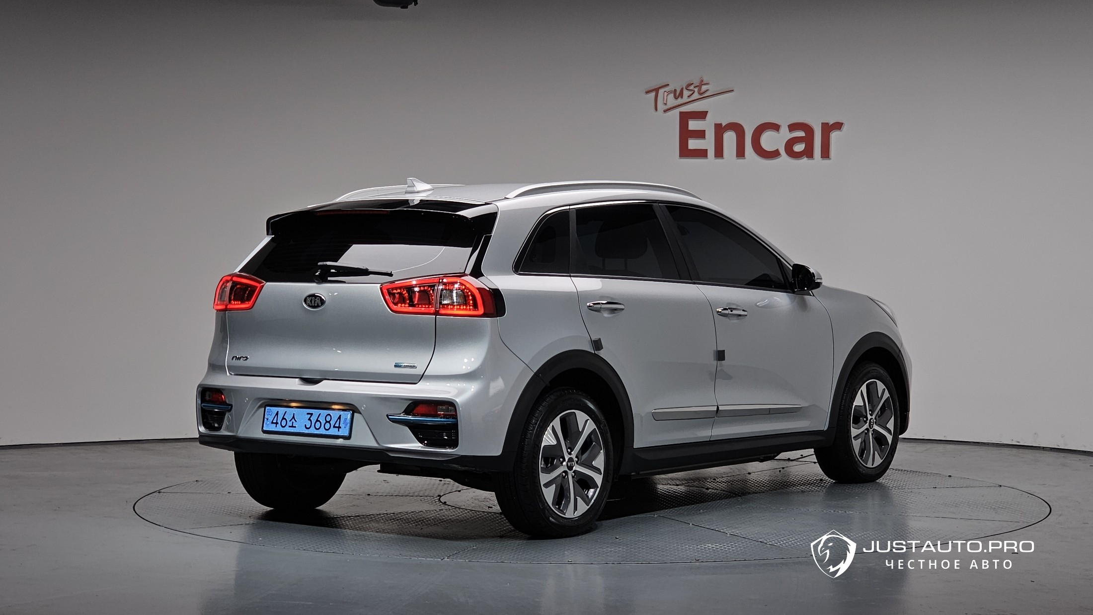 Автомобиль Kia Niro