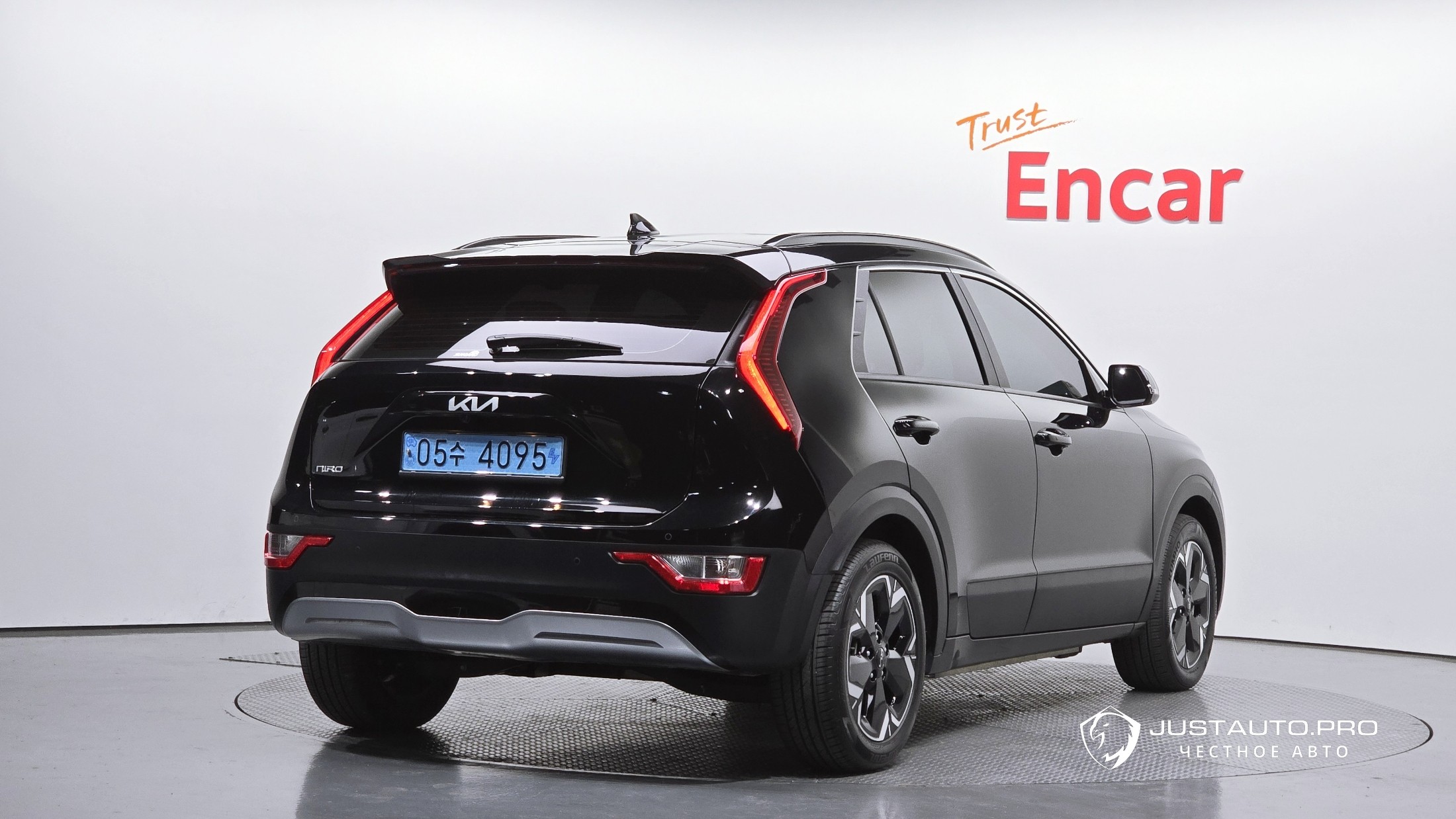 Автомобиль Kia Niro