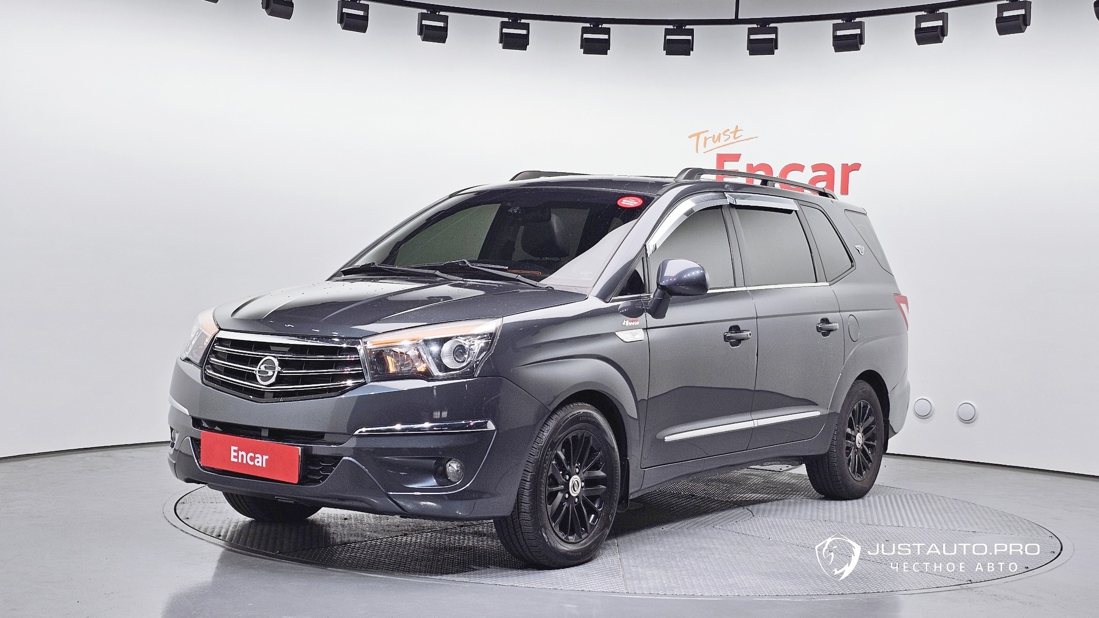 Автомобиль KG_Mobility_Ssangyong KORANDO