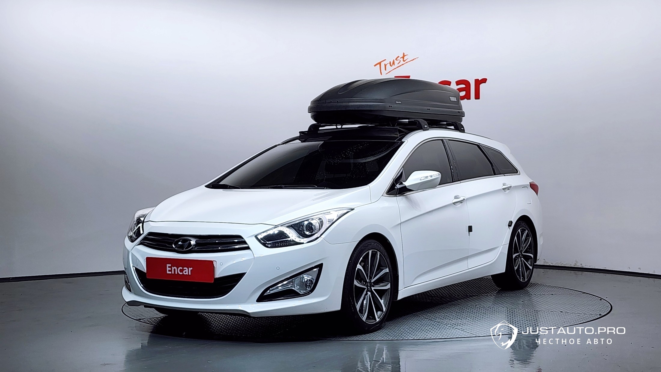 Автомобиль Hyundai i40