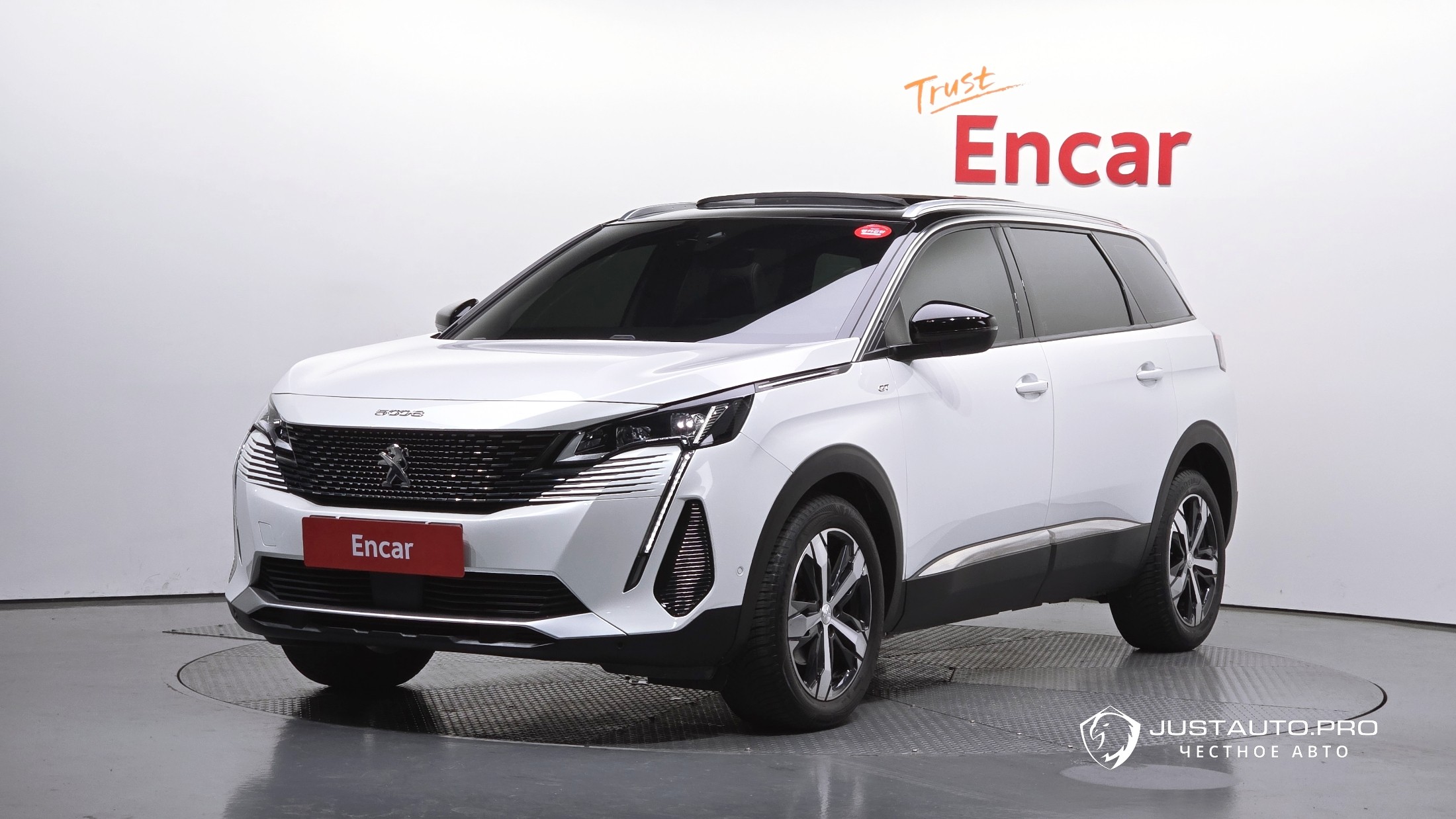 Автомобиль Peugeot 5008