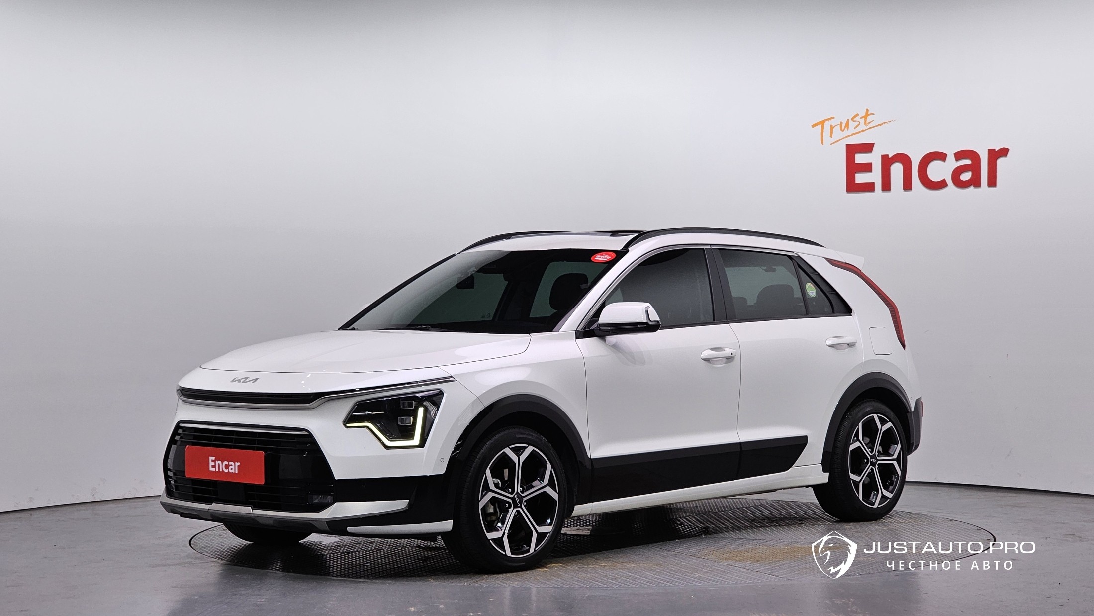 Автомобиль Kia Niro