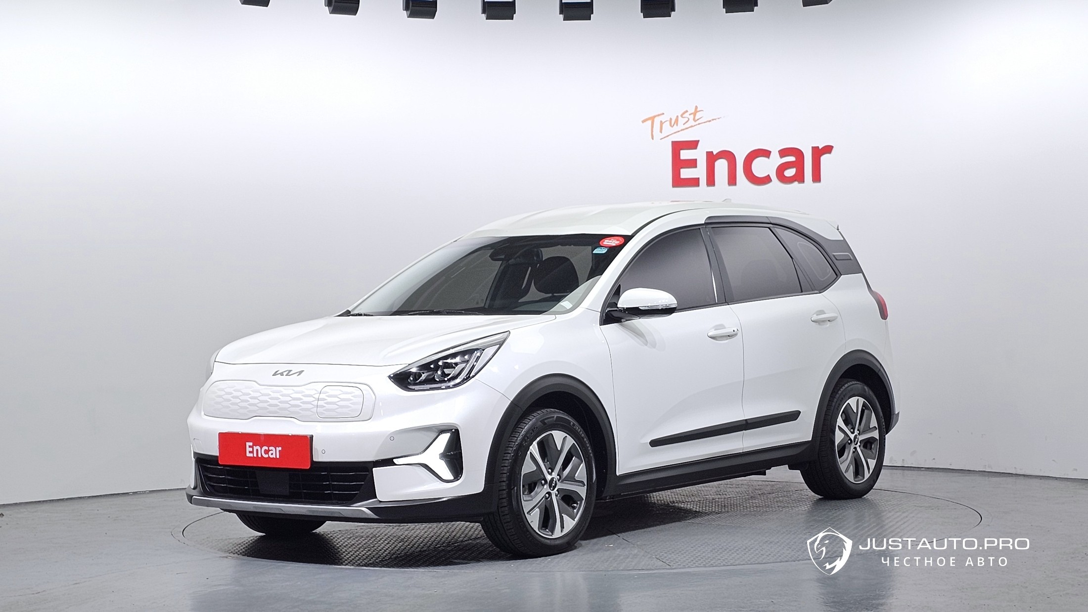 Автомобиль Kia Niro