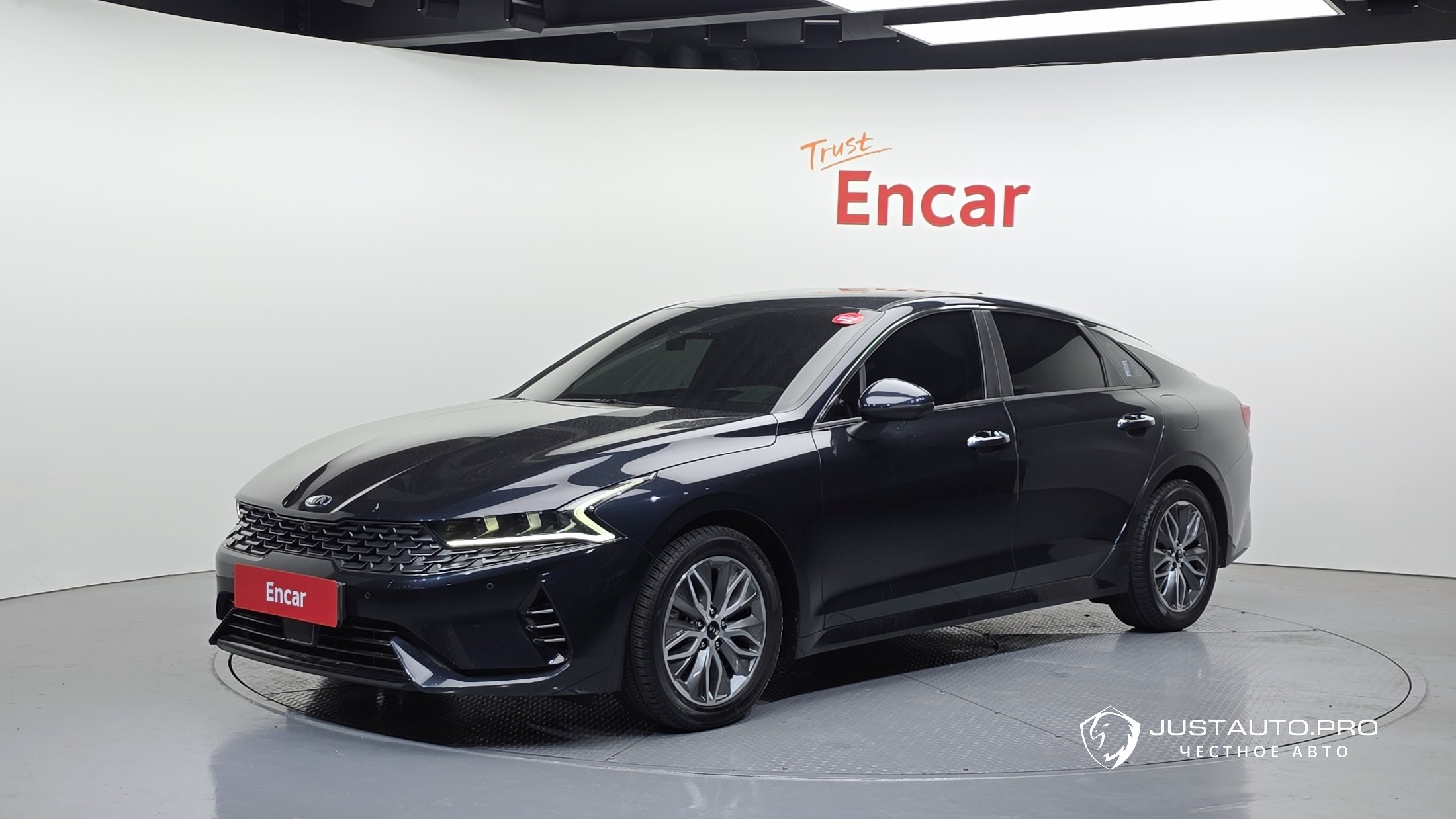 Автомобиль Kia K5