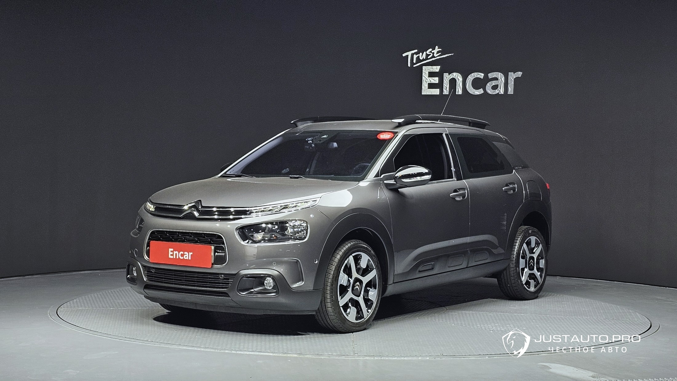 Автомобиль Citroen-DS C4 CACTUS