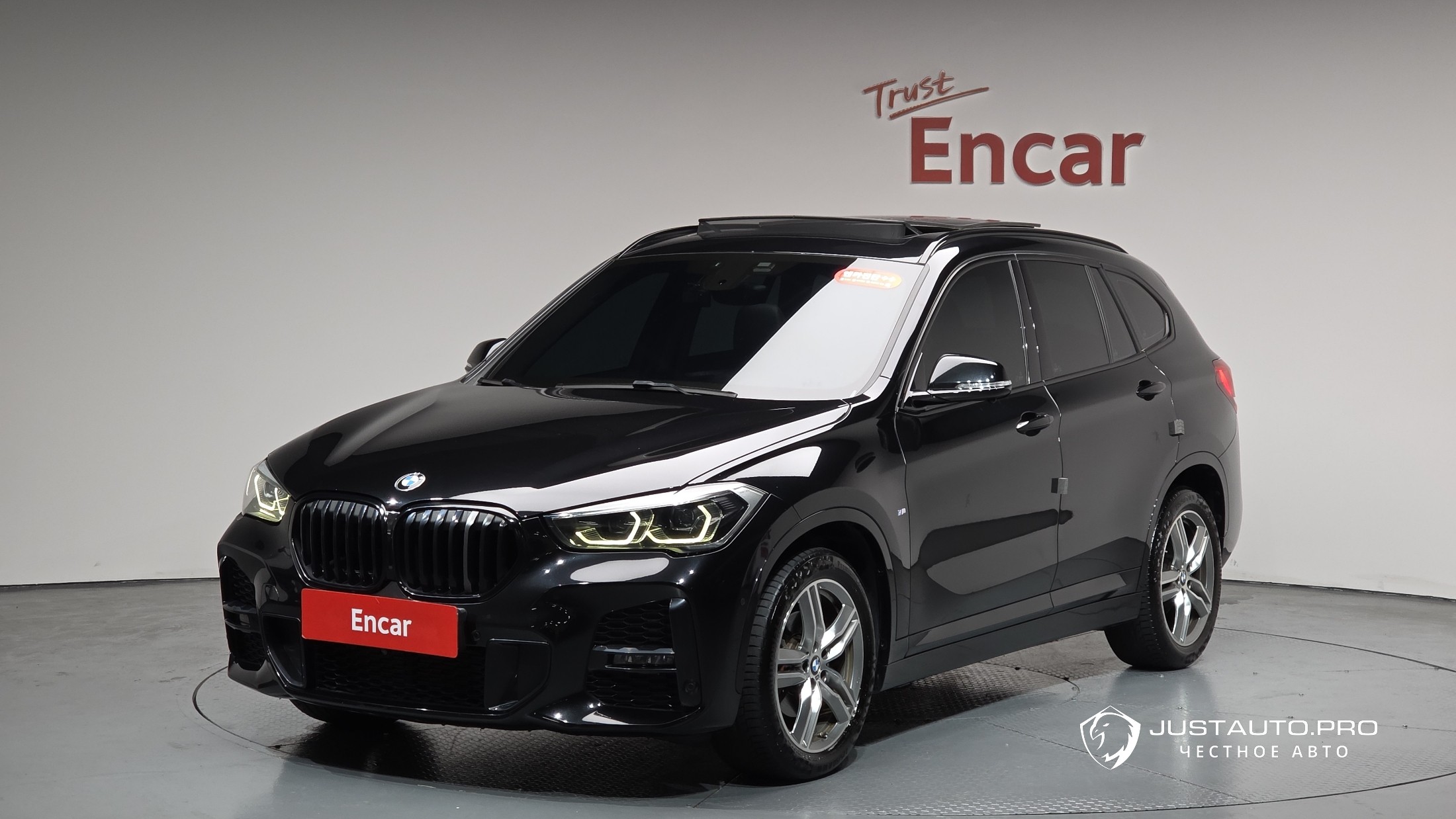 Автомобиль BMW X1