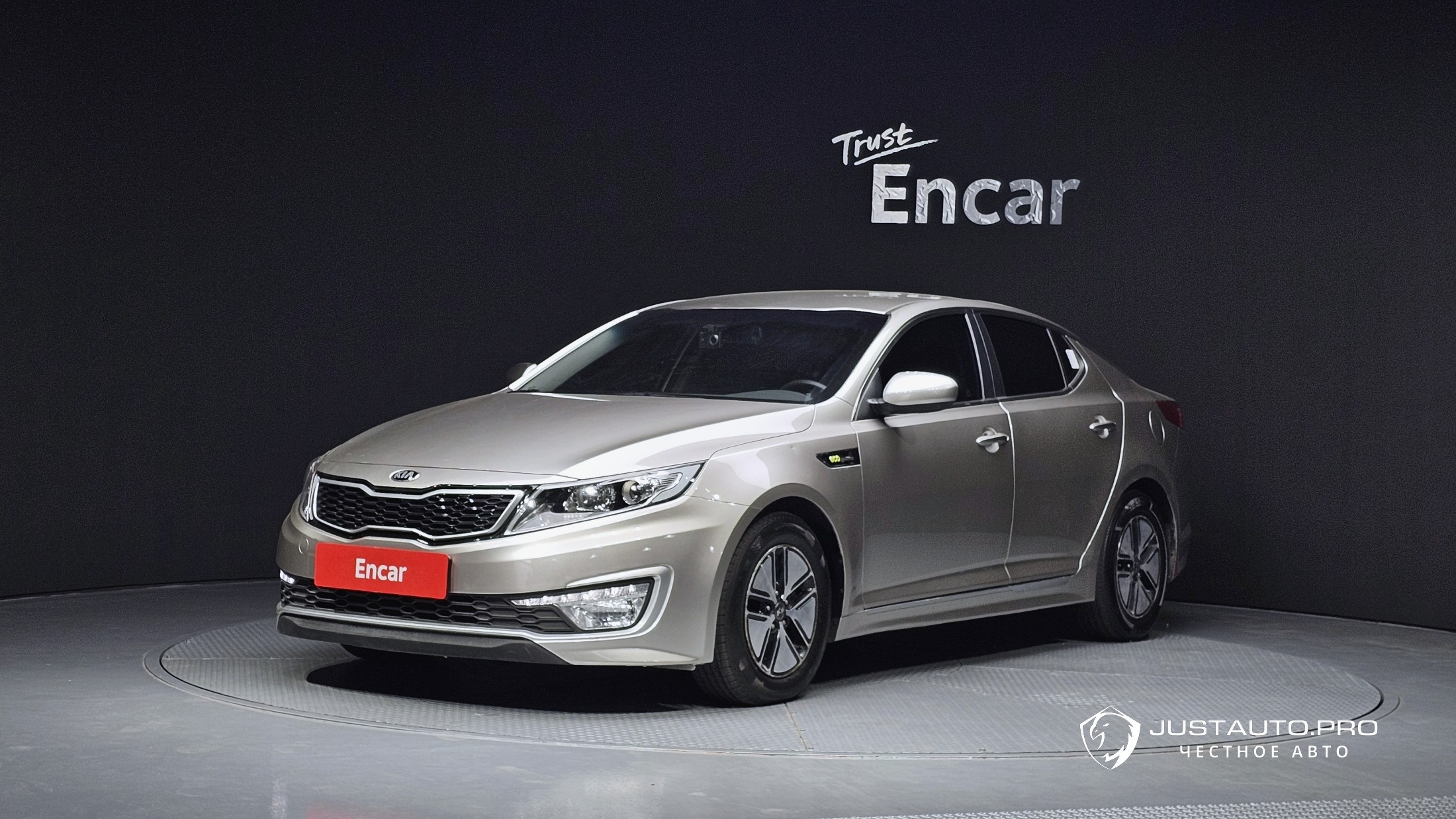 Автомобиль Kia K5