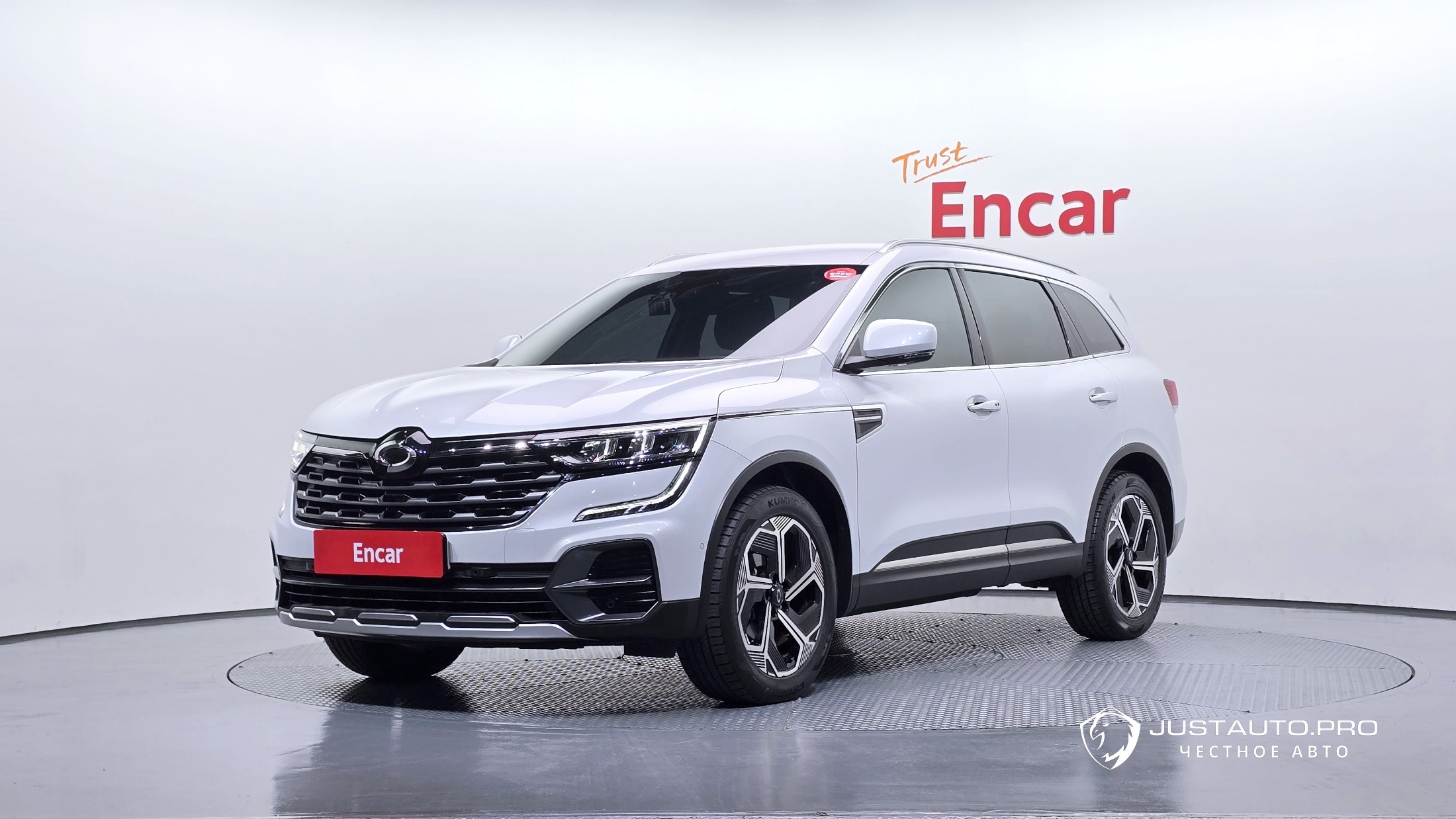 Автомобиль Renault-KoreaSamsung QM6