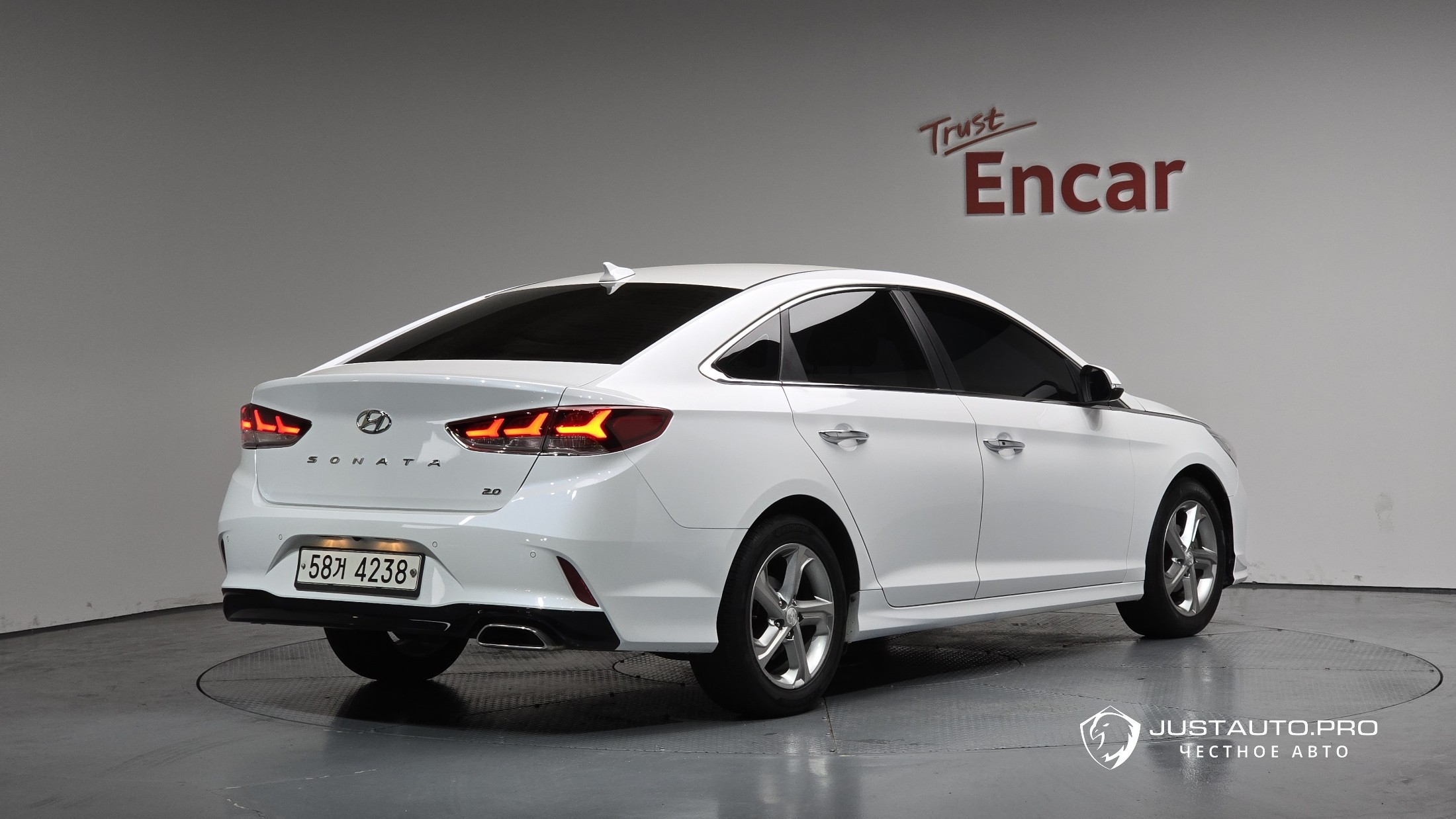 Автомобиль Hyundai Sonata
