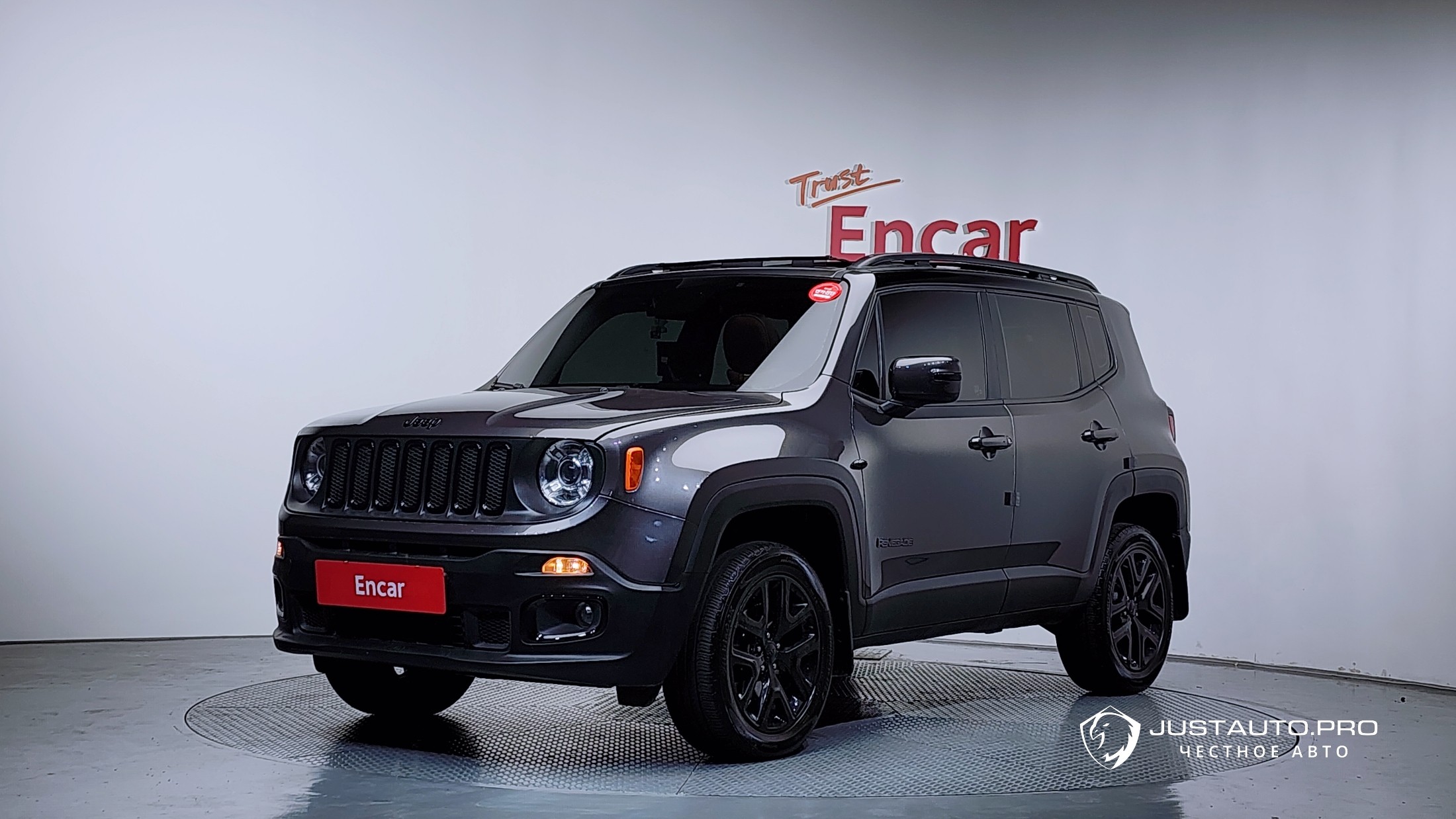Автомобиль Jeep Renegade