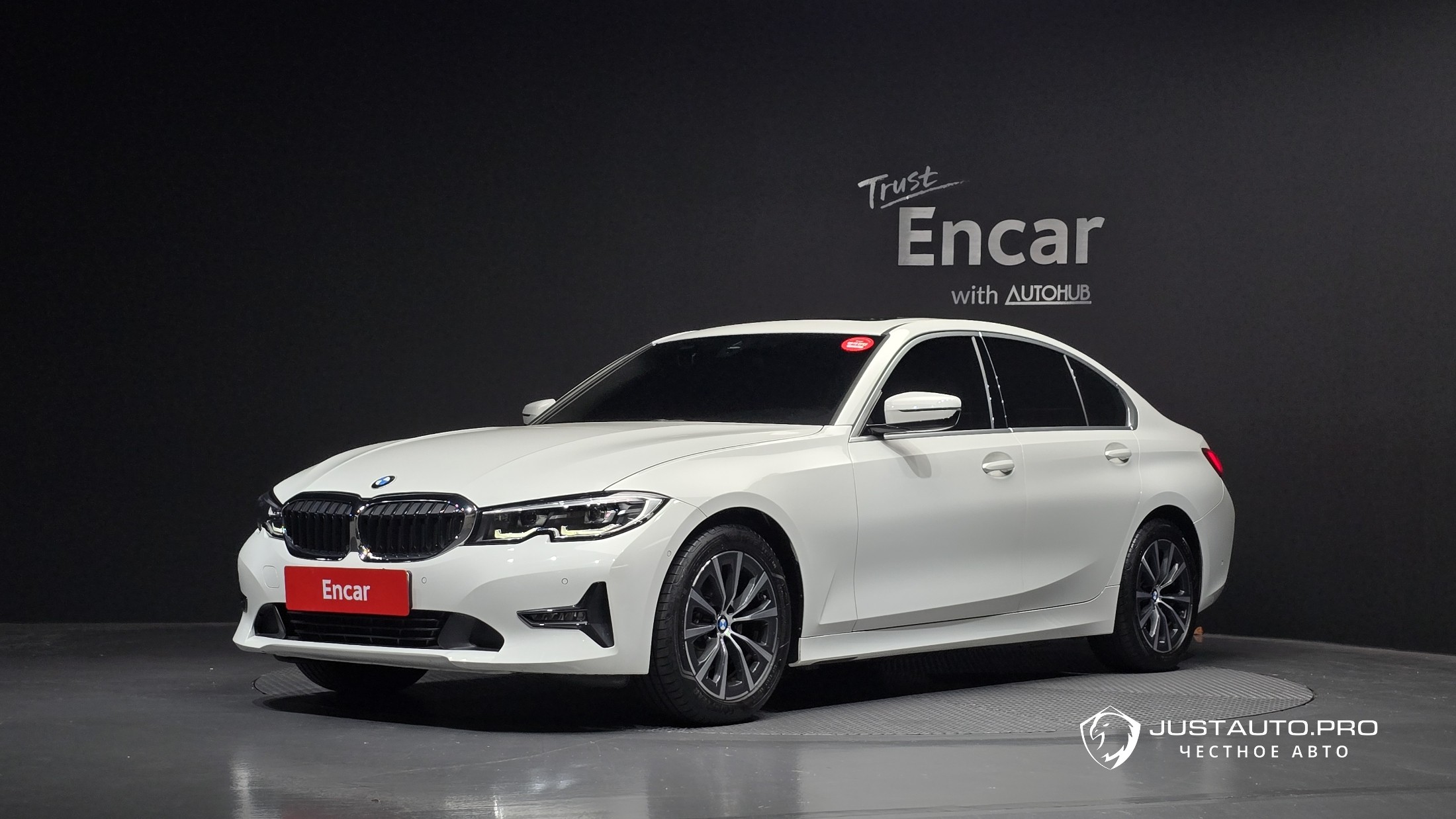 Автомобиль BMW 3-Series