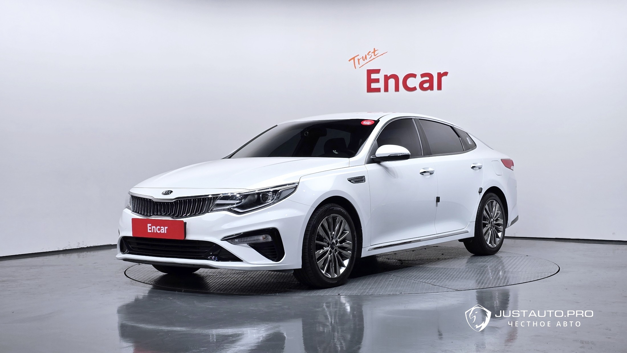 Автомобиль Kia K5