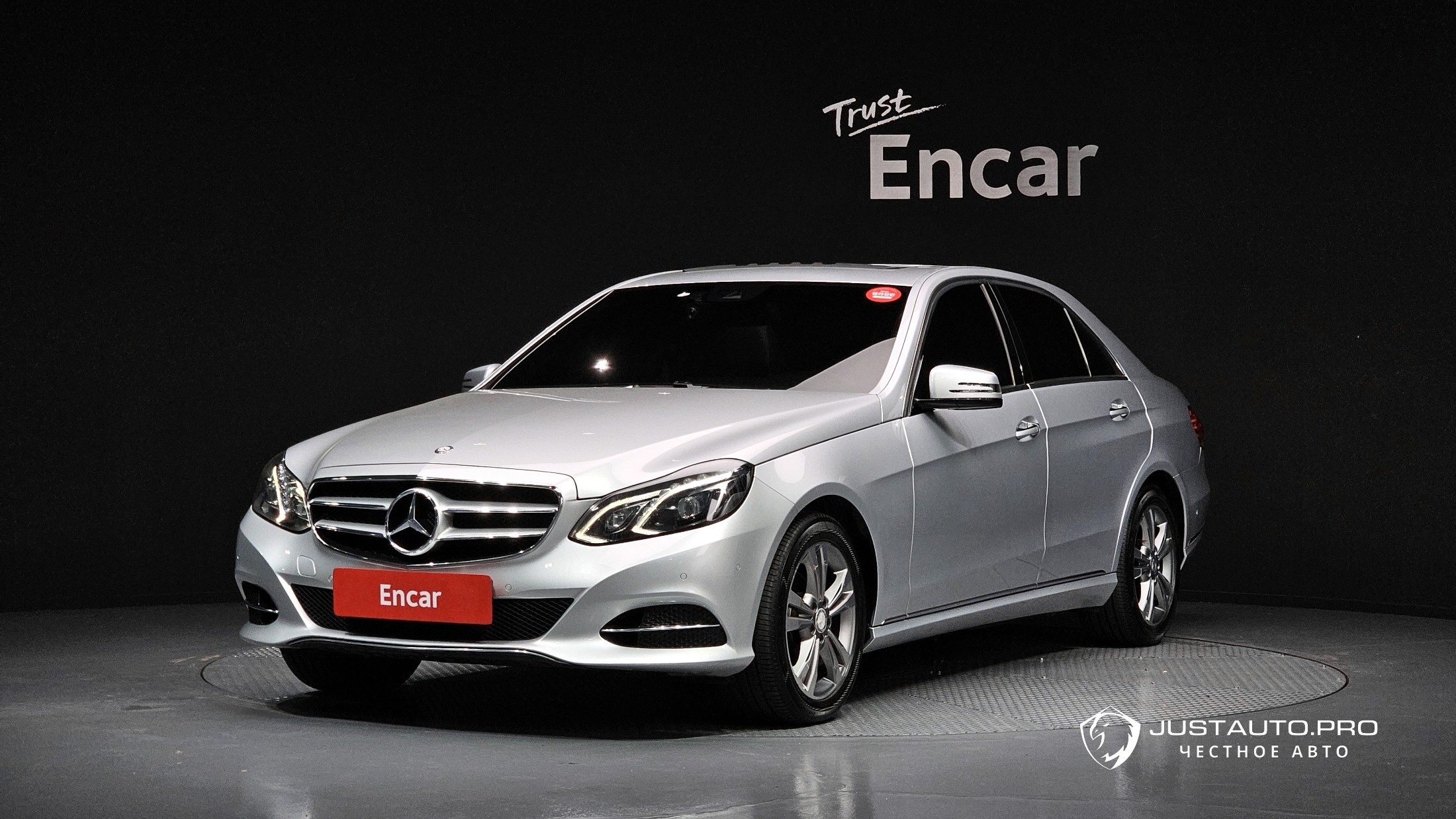 Автомобиль Mercedes-Benz E-Class