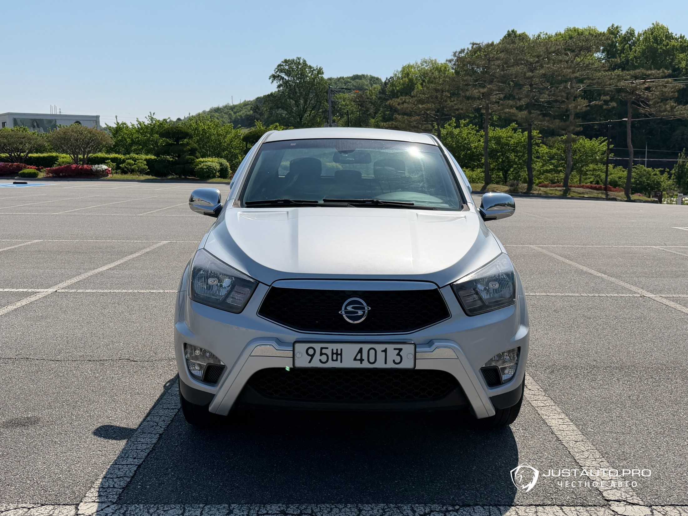 Автомобиль KG_Mobility_Ssangyong KORANDO