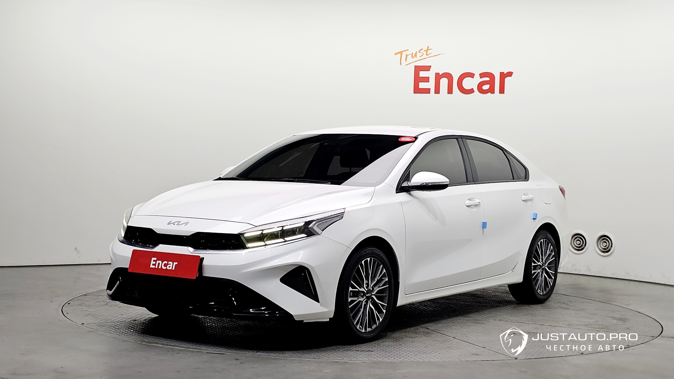 Автомобиль Kia K3