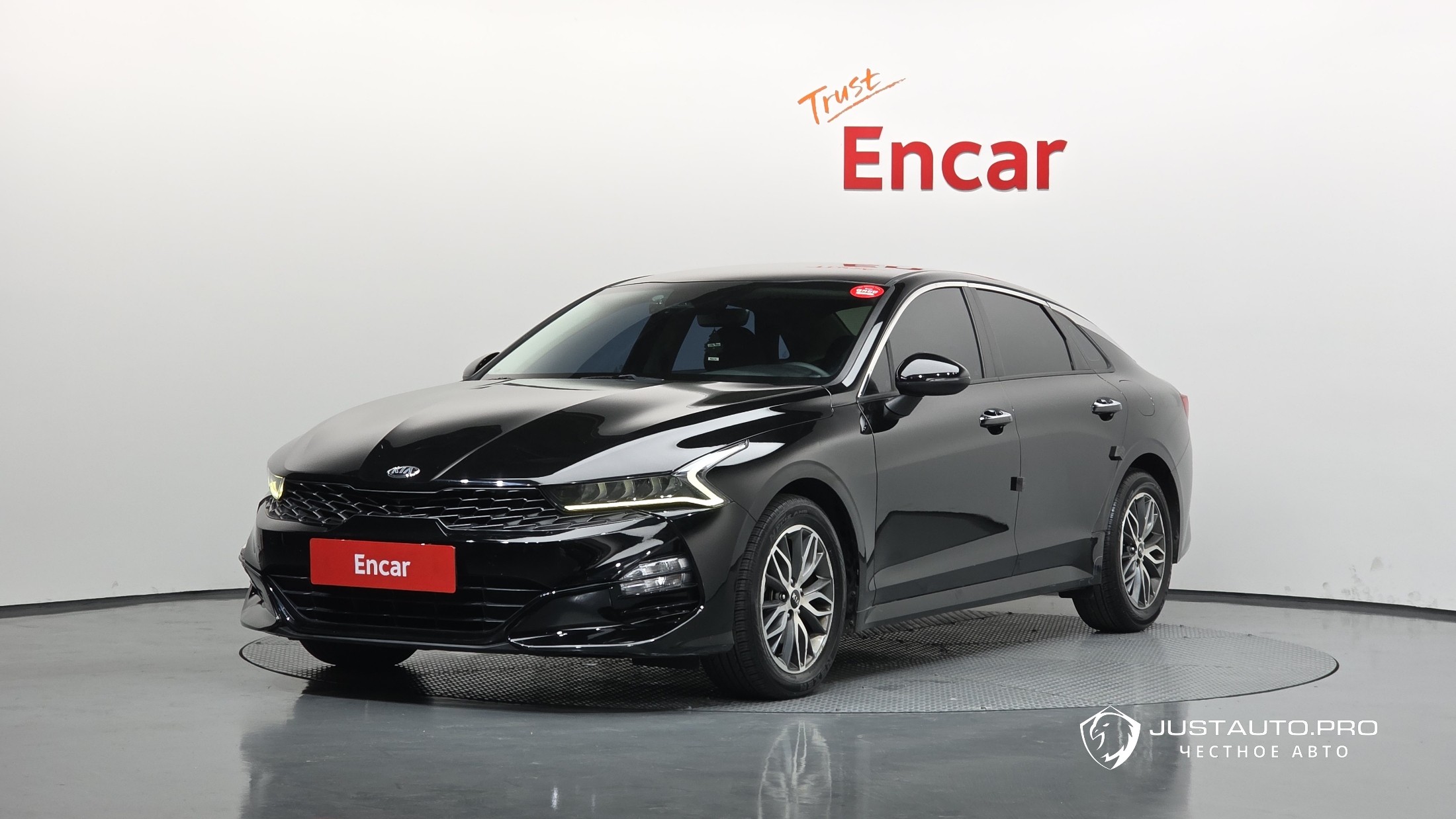 Автомобиль Kia K5