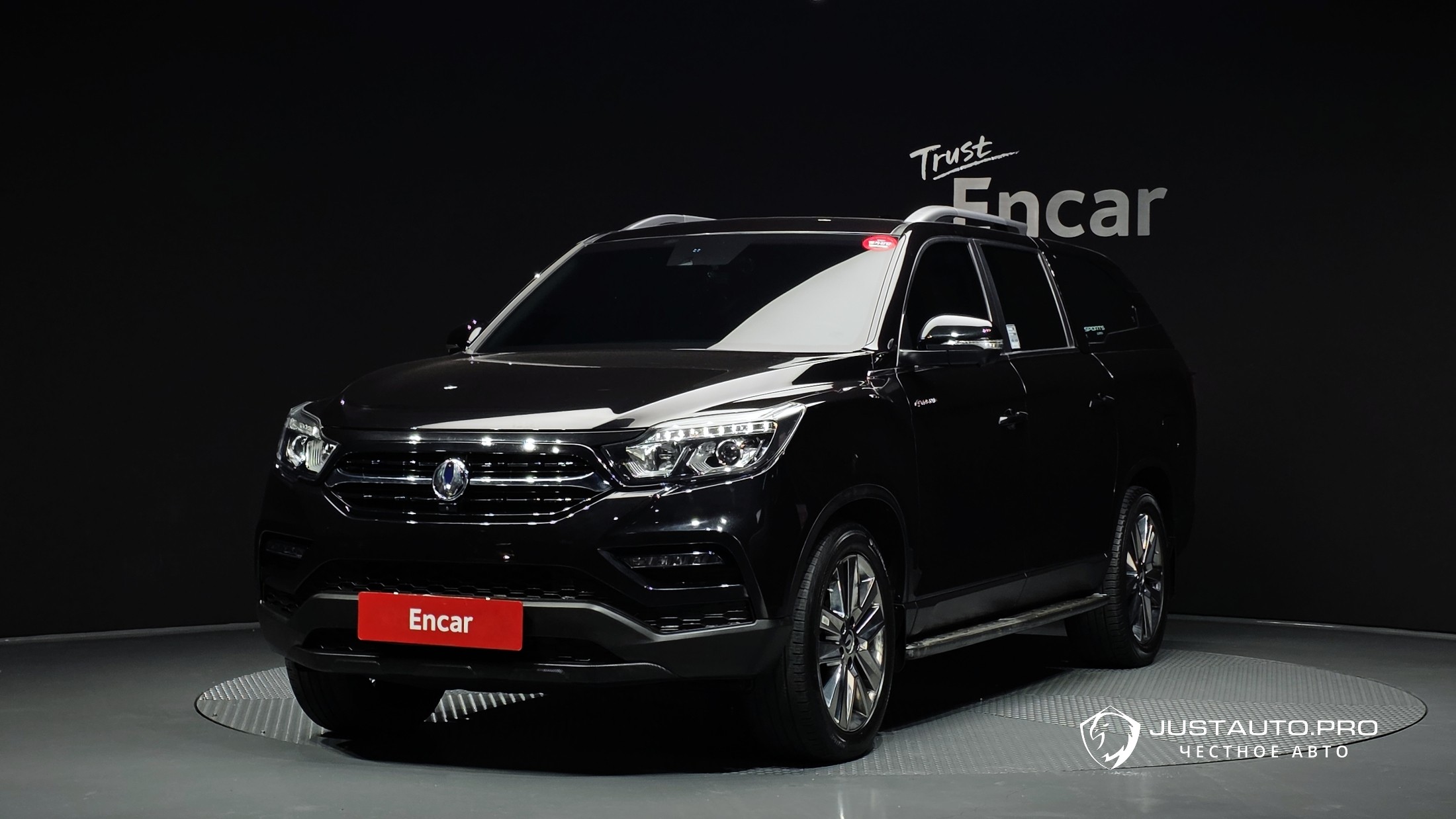 Автомобиль KG_Mobility_Ssangyong Rexton