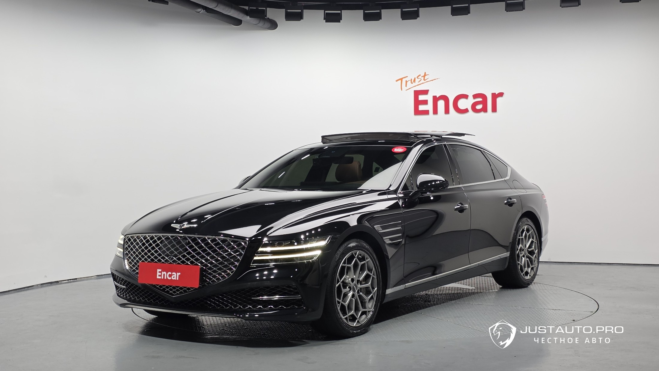 Автомобиль Genesis G80