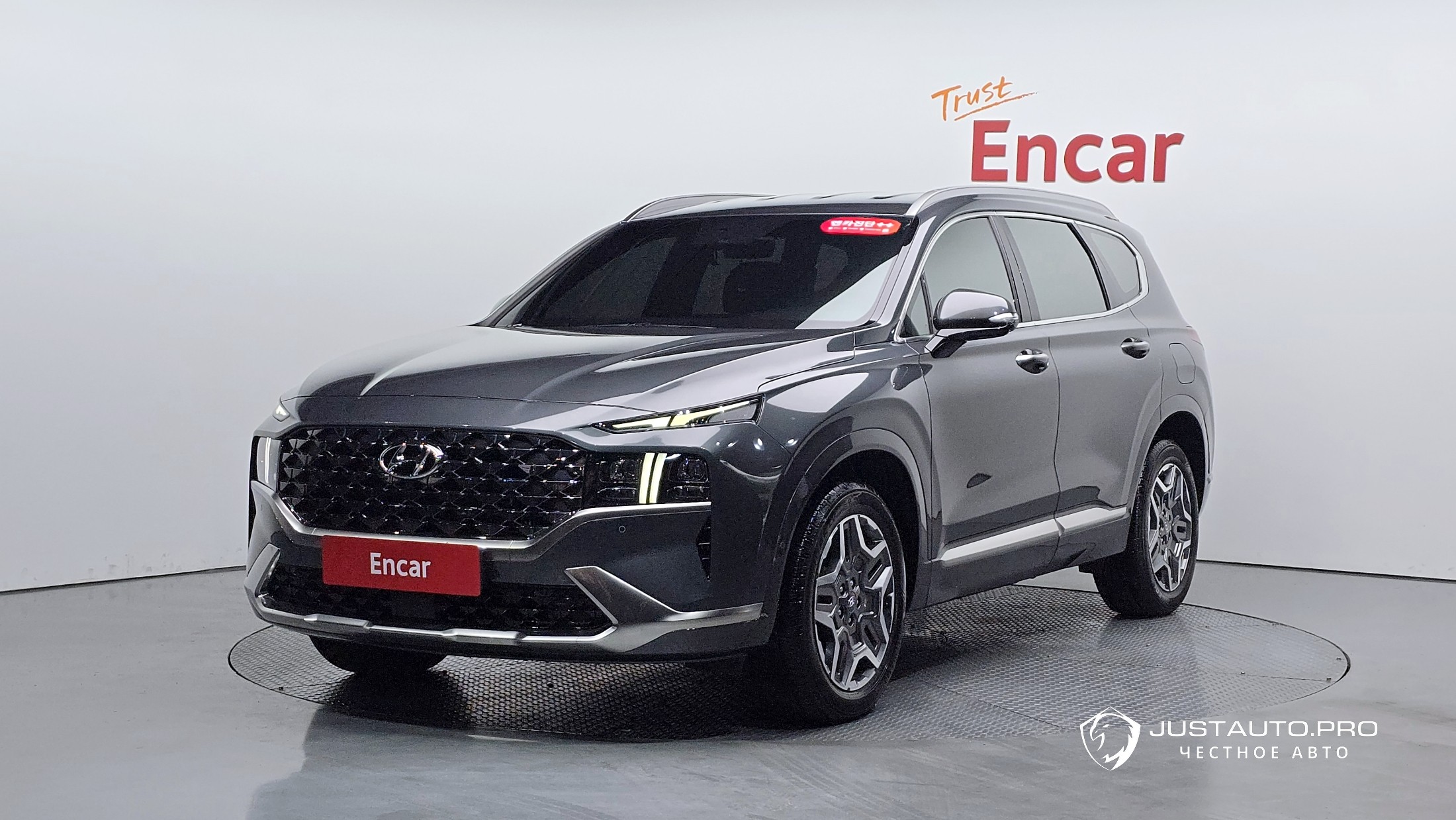 Автомобиль Hyundai Santafe