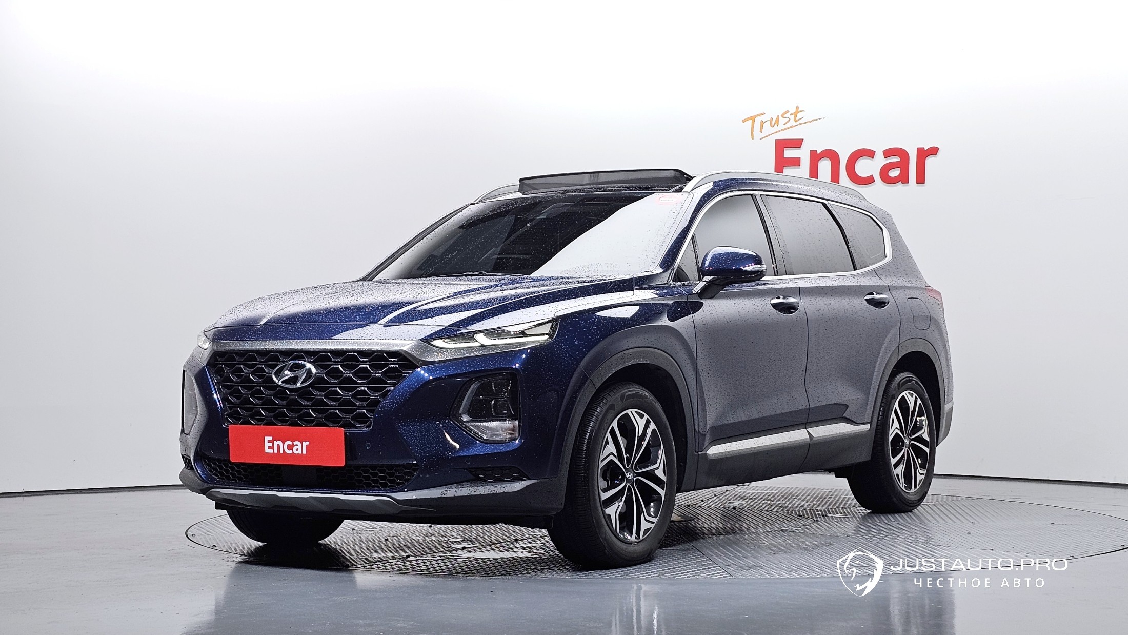 Автомобиль Hyundai Santafe