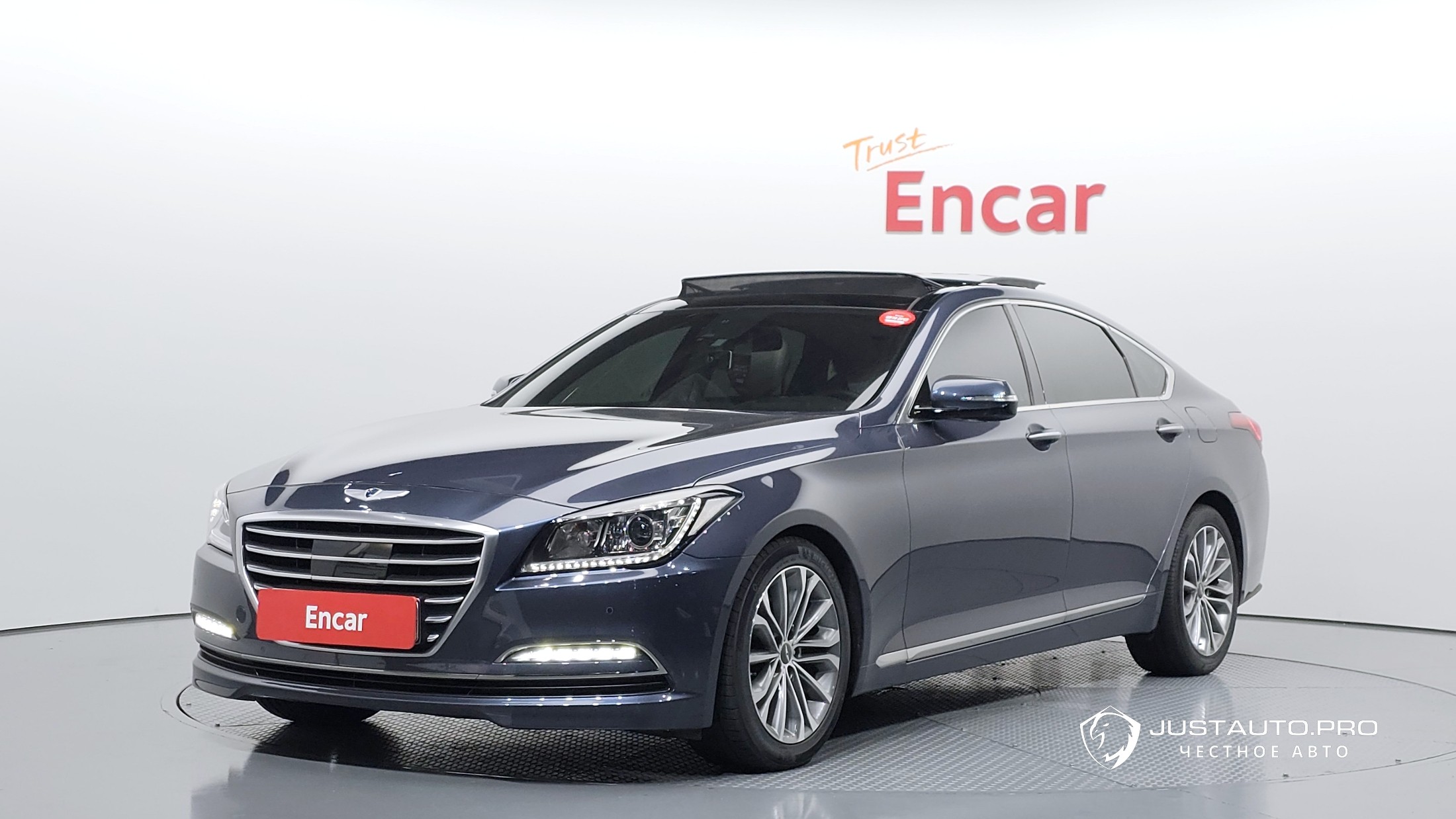 Автомобиль Hyundai Genesis
